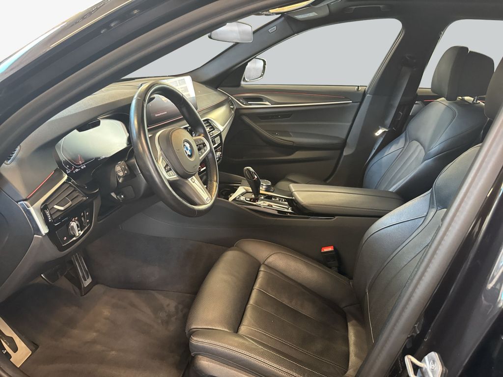 BMW 520d Touring Aut. Head-Up Laser Pano HiFi