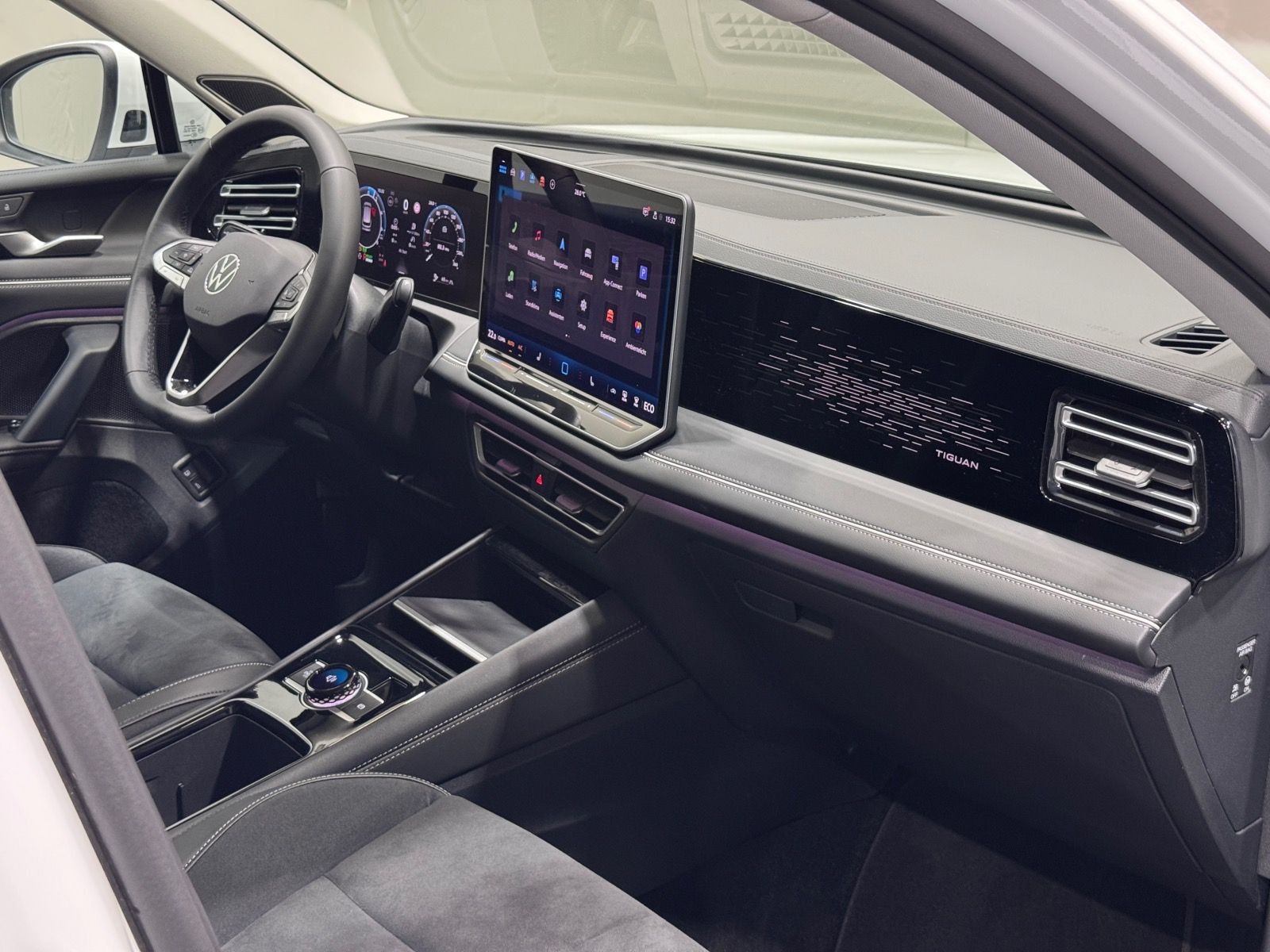 Volkswagen Tiguan 1.5 TSI eHybrid Elegance | AHK MATRIX DCC
