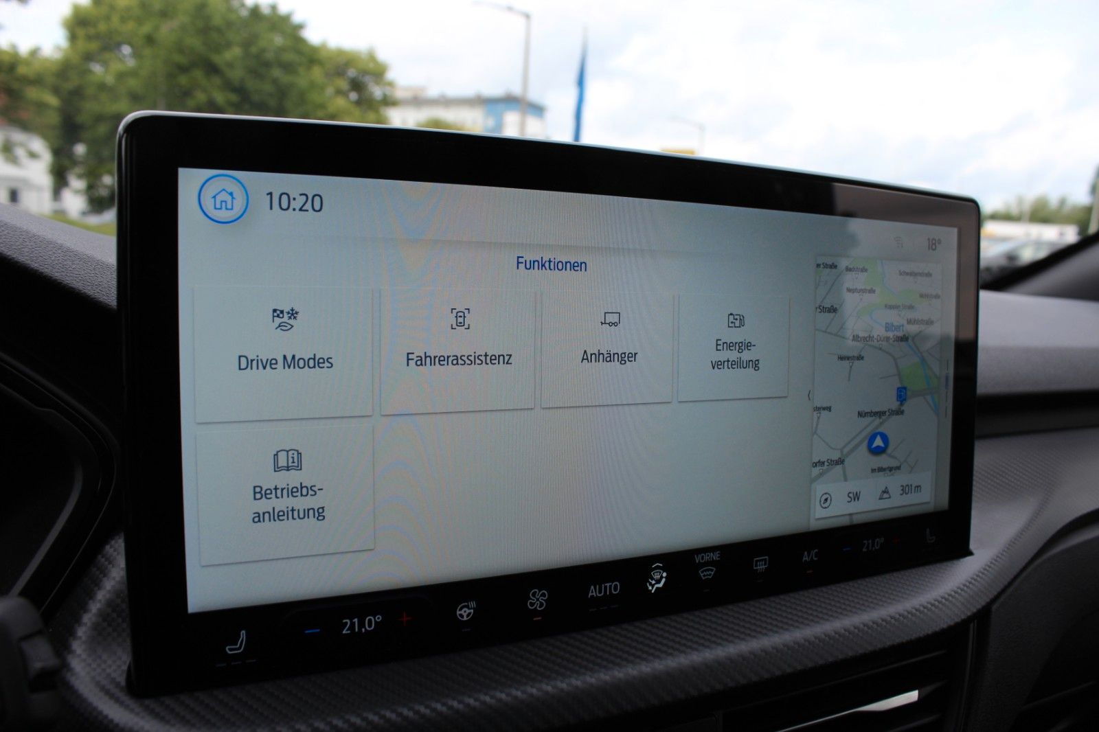 Ford Kuga ST-Line X 2.5 FHEV Allrad - Samsaru's Car Outlet