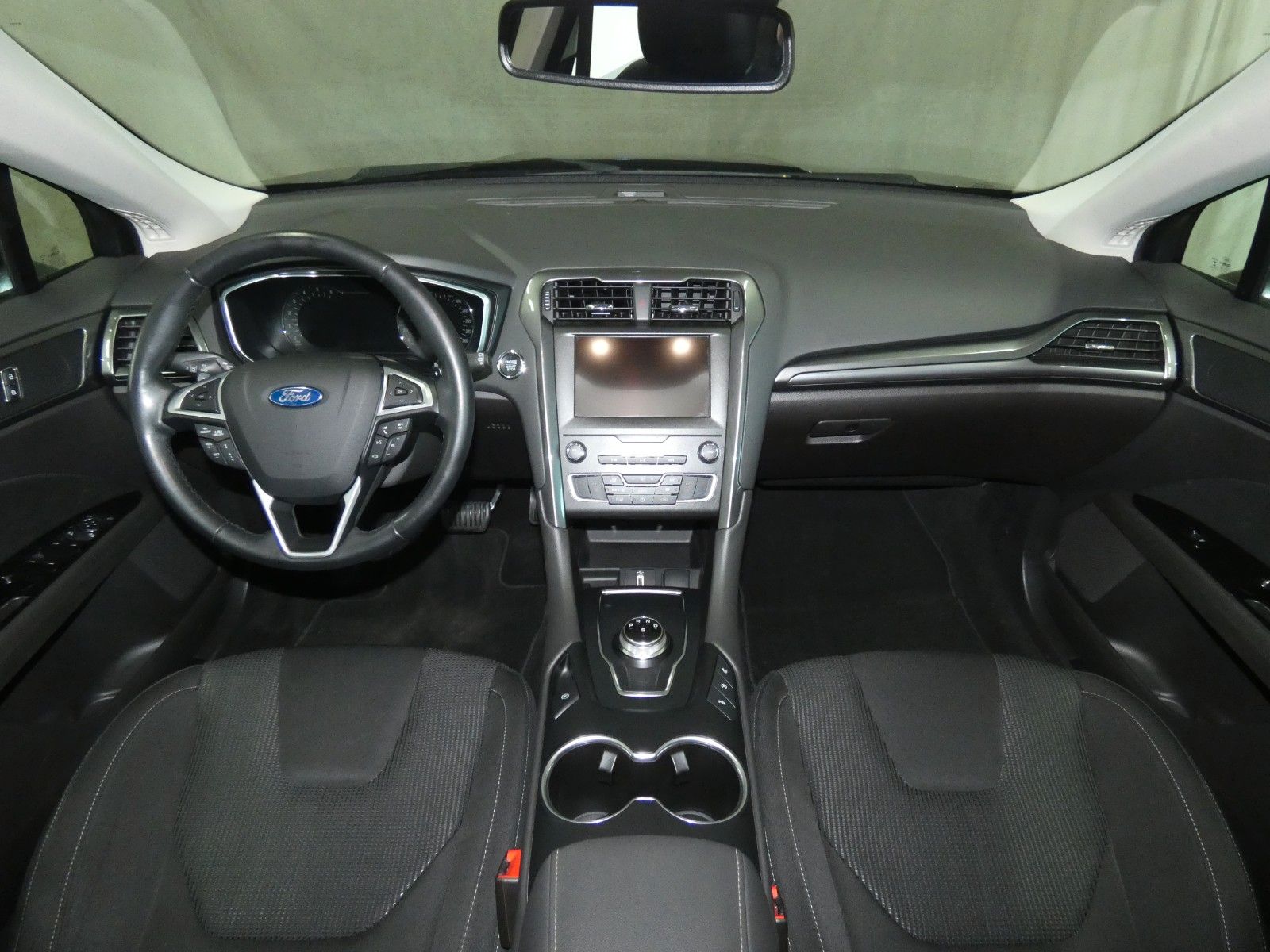 Ford Mondeo 2.0 Titanium - Samsaru's Car Outlet