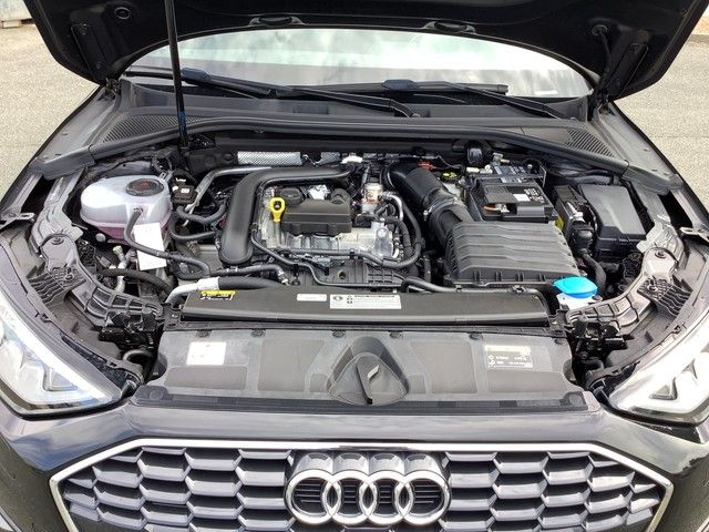 Audi A3 Sportback 30TFSI Advanced Scheinwerfer LED Te