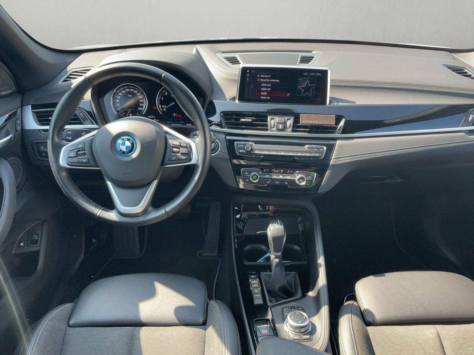 BMW X1 xDrive25e SPORT LINE - Samsaru's Car Outlet
