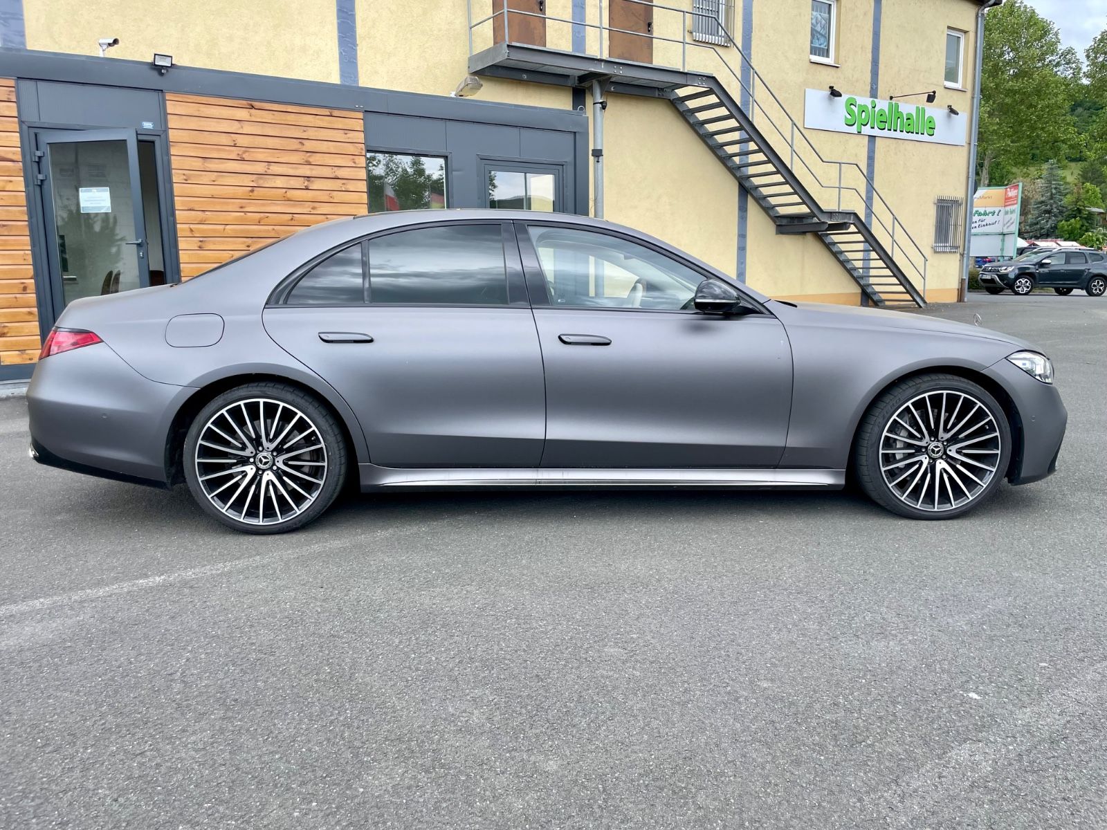 Mercedes-Benz S 580 4Matic AMG Line - Samsaru's Car Outlet