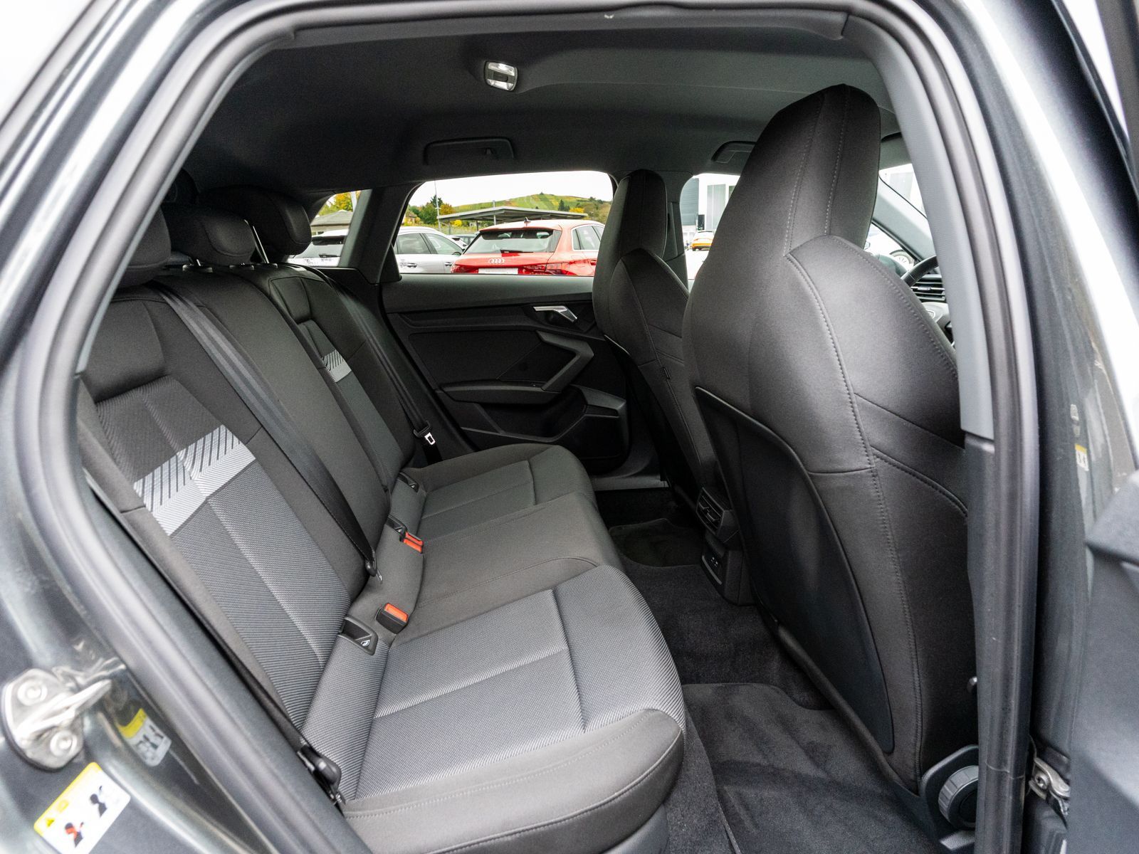 Audi A3 Sportback S line 45TFSI e NAVI LED ACC RFK VC