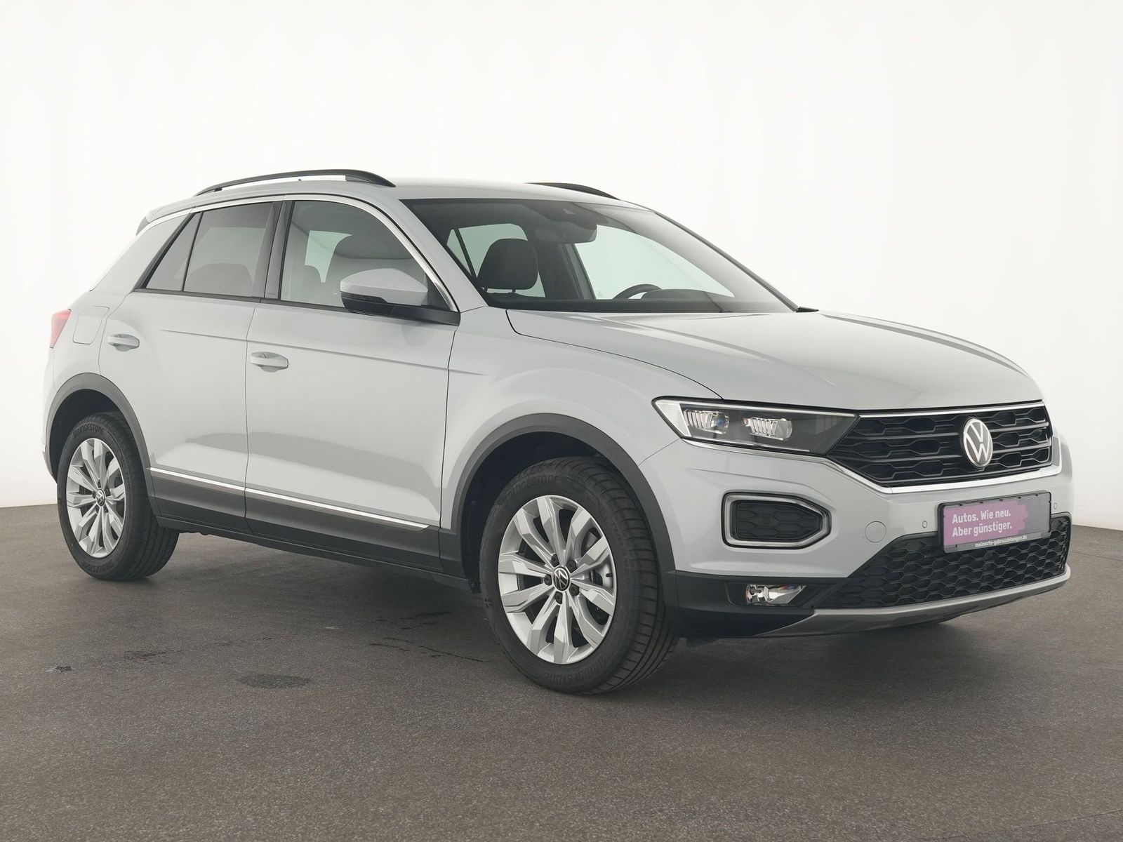 Volkswagen T-Roc Sport - Samsaru's Car Outlet
