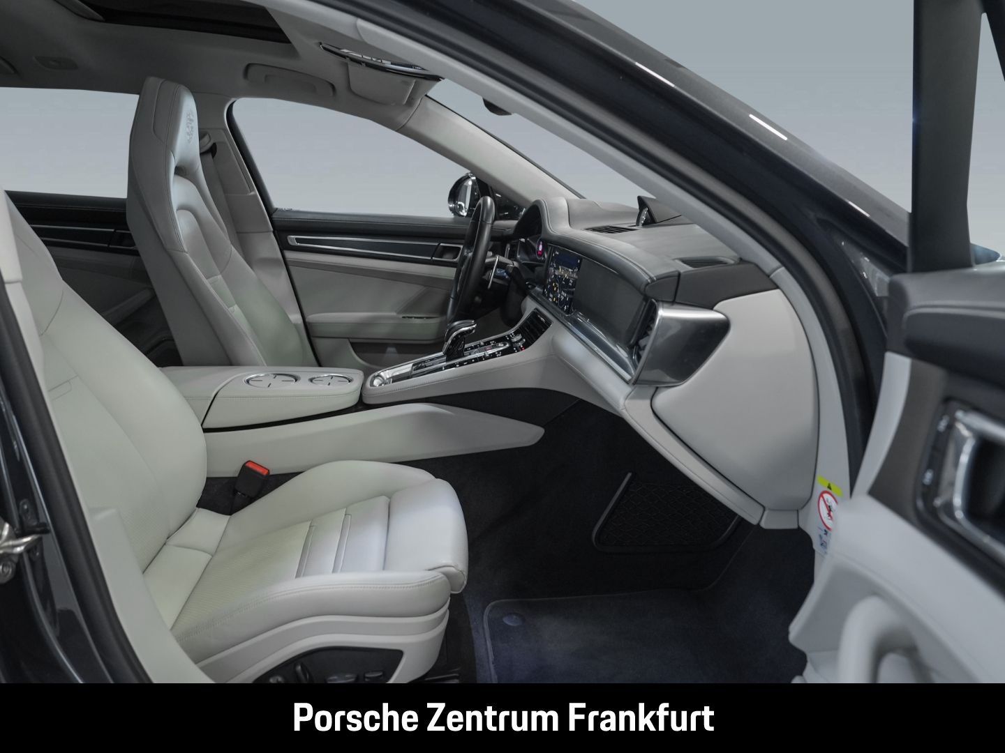 Porsche Panamera 4 E-Hybrid Sport Turismo Platinum Editi