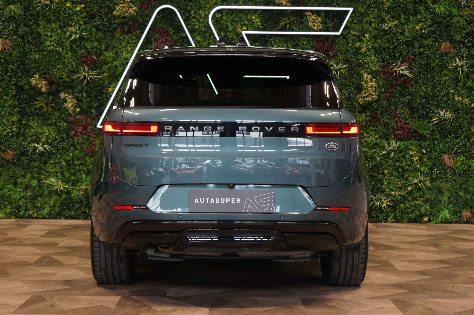 Range Rover Sport D350 AUTOBIO - Samsaru's Car Outlet