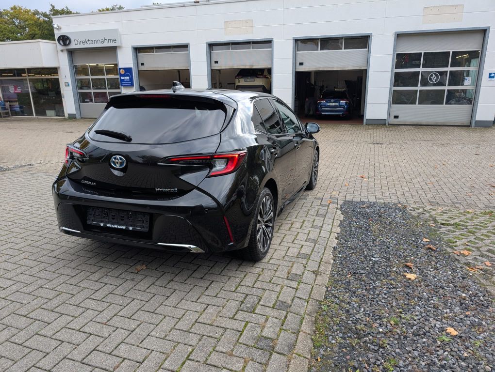 Toyota Corolla 1.8 Hybrid Team Deutschland