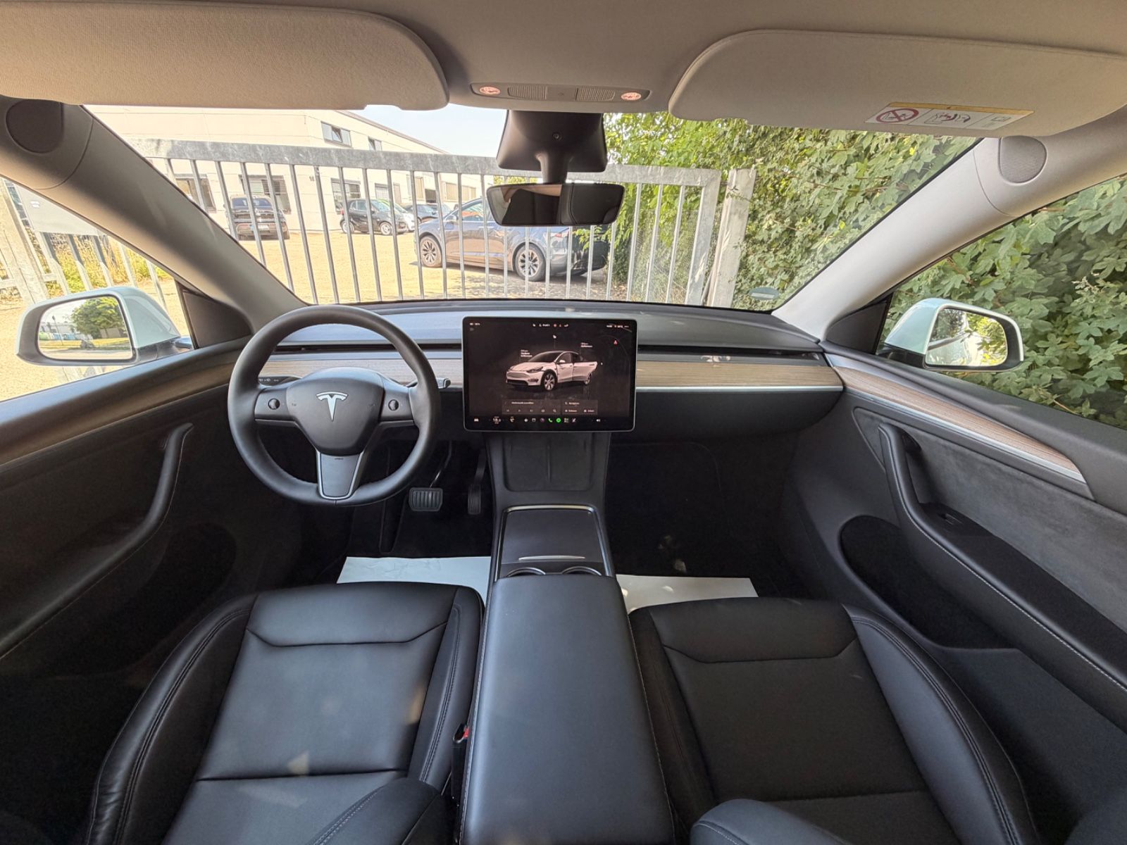 Tesla Model Y Standard Range RWD