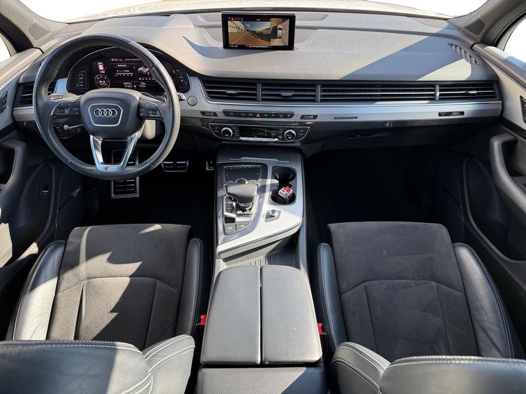 Audi Q7 50 TDI quattro +s line+AHK+Pano+BOSE+7 Sitzer
