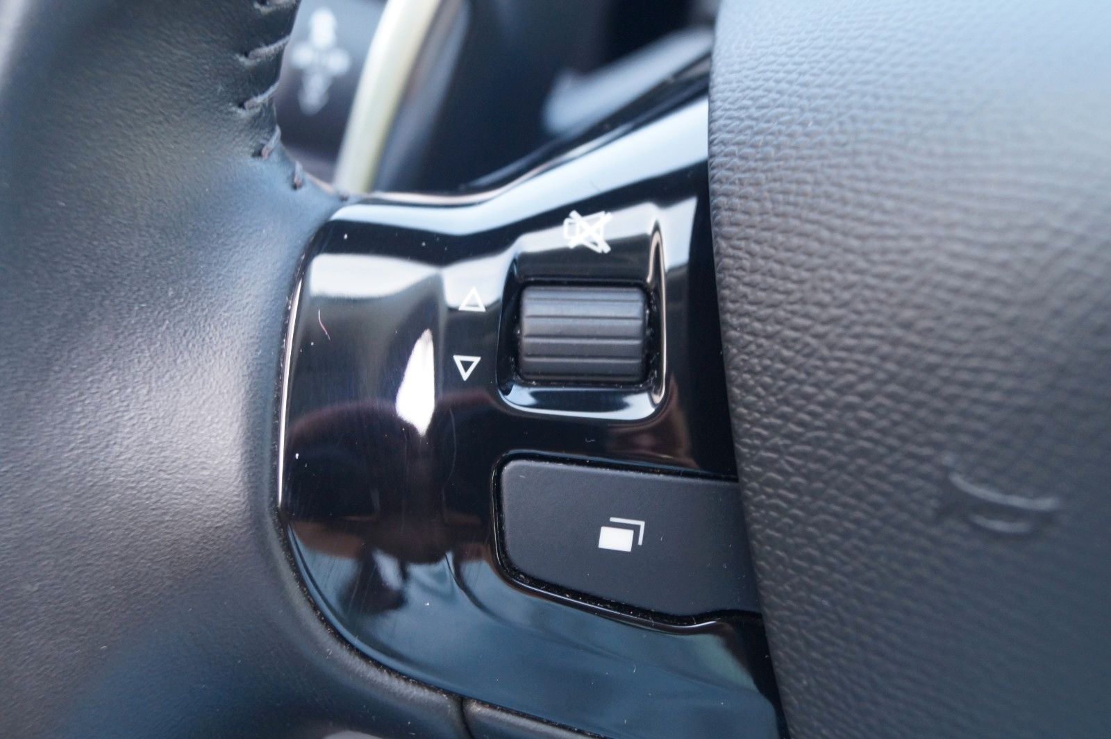 Peugeot 308 SW - Samsaru's Car Outlet
