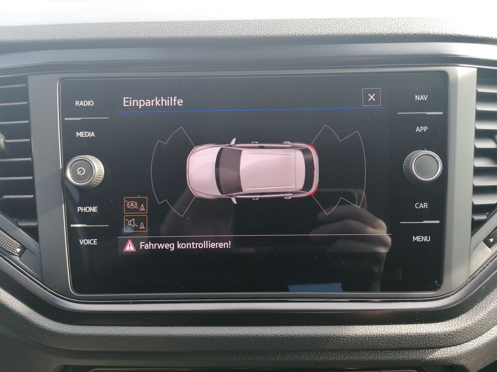Volkswagen T-Roc 1.0 TSI - Samsaru's Car Outlet