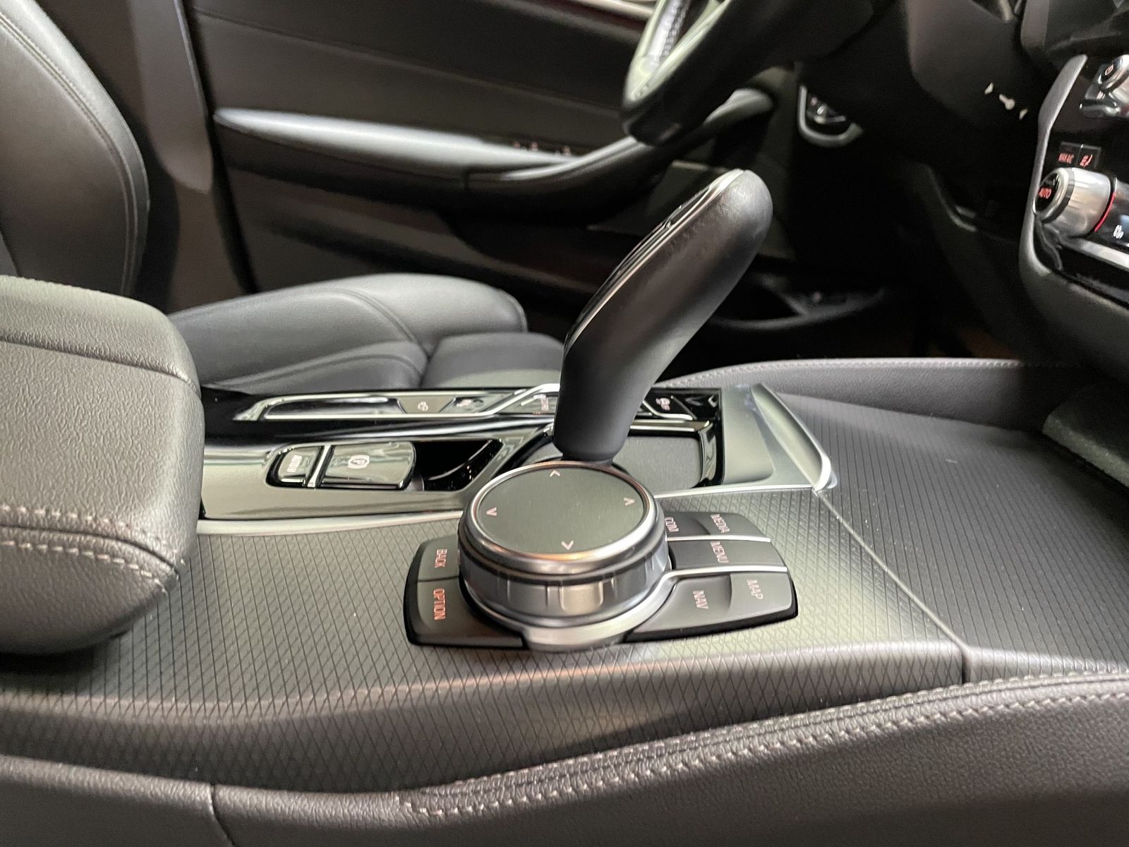 BMW 530d xDrive TOURING M SPORTPAKET AHK H&K HIFI AL