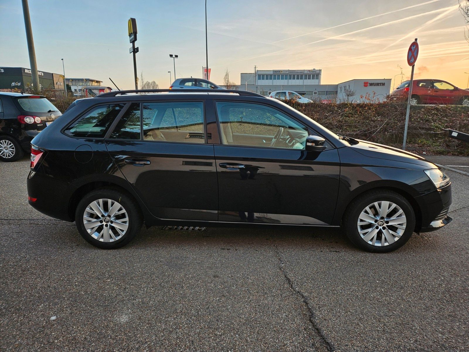 Skoda Fabia Combi Ambition - Samsaru's Car Outlet