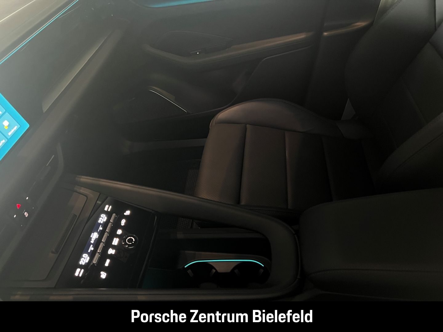 Porsche Macan 4S Burmester Rückfahrkamera Luftfederung