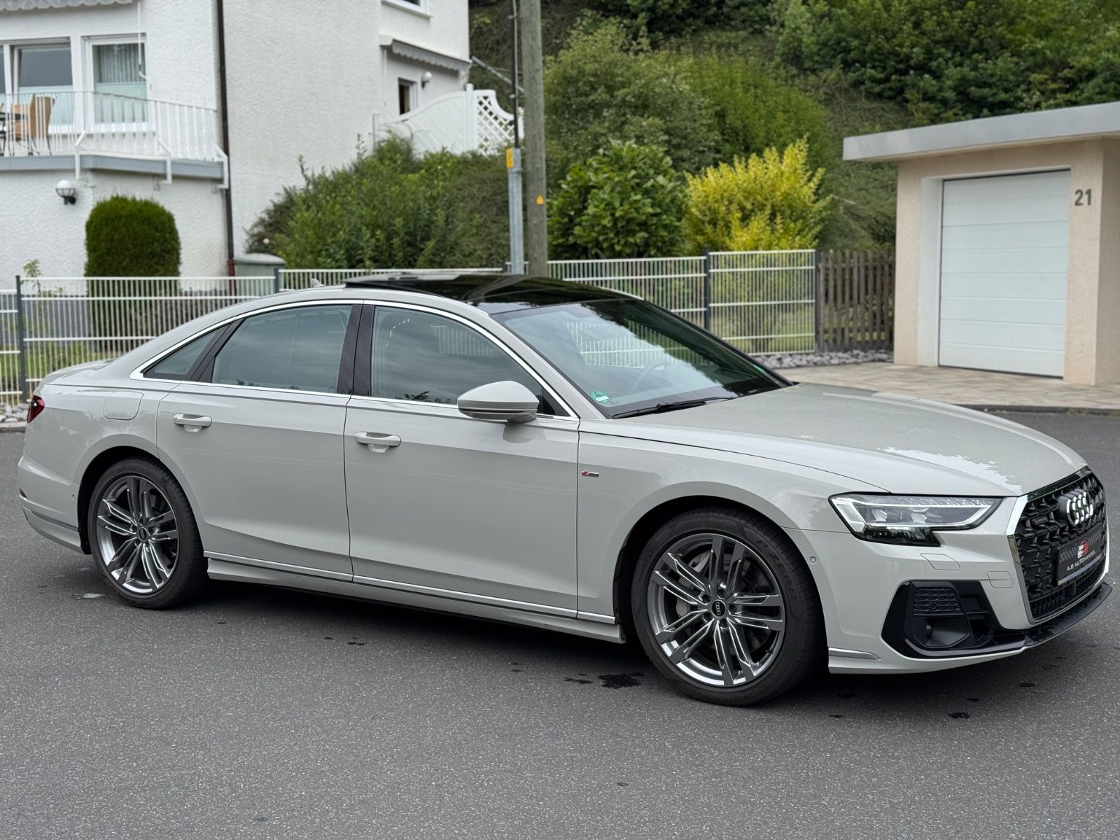Audi A8 55 TFSI quattro S-line - Samsaru's Car Outlet
