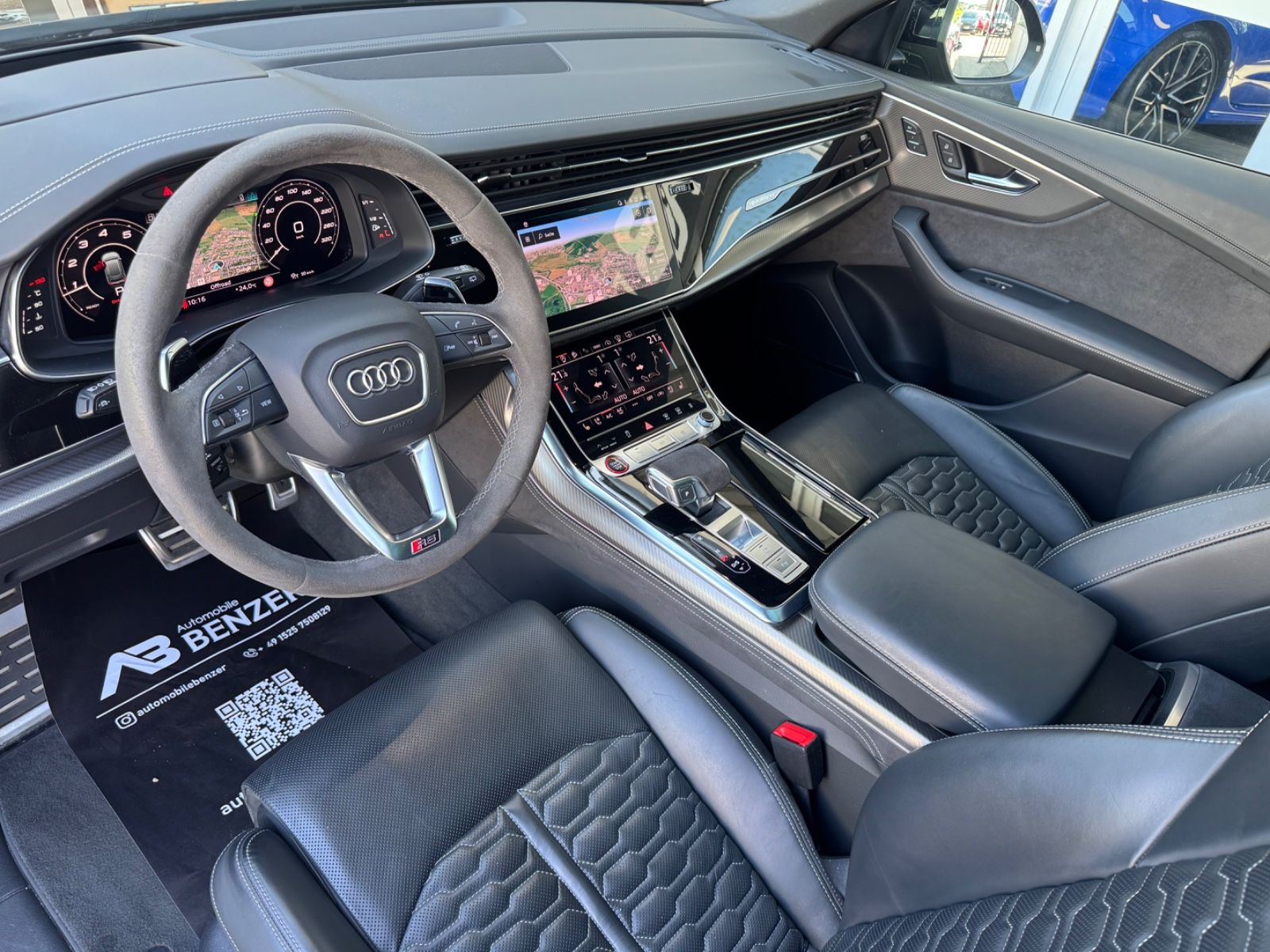 Audi RSQ8/HD-Matrix/PANO/AHK/23"/StdHeiz/BLACK/360°/