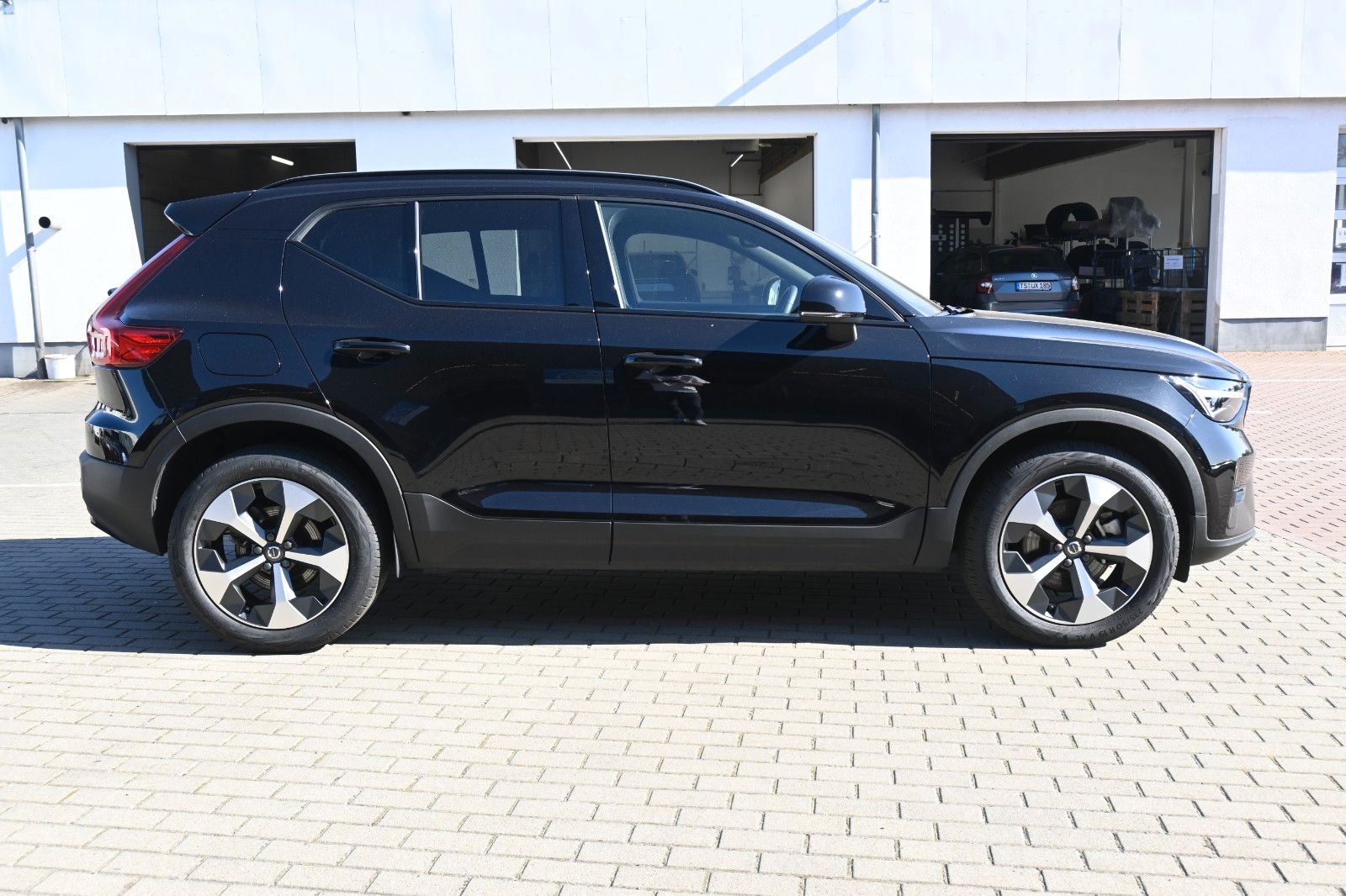 Volvo XC40 B4 DSG Ultra Dark*PANO*RFK*ACC*AHK