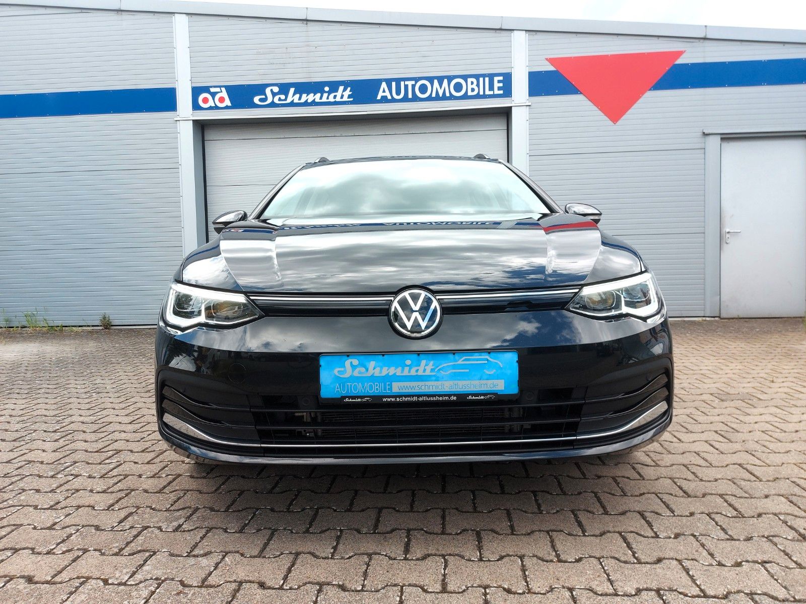 Volkswagen Golf VIII Variant 2.0 TDI Style - Samsaru's Car Outlet