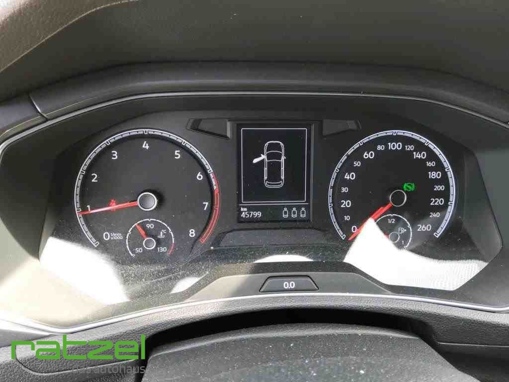 Volkswagen T-Roc Sport 1.5 TSI DSG - Samsaru's Car Outlet