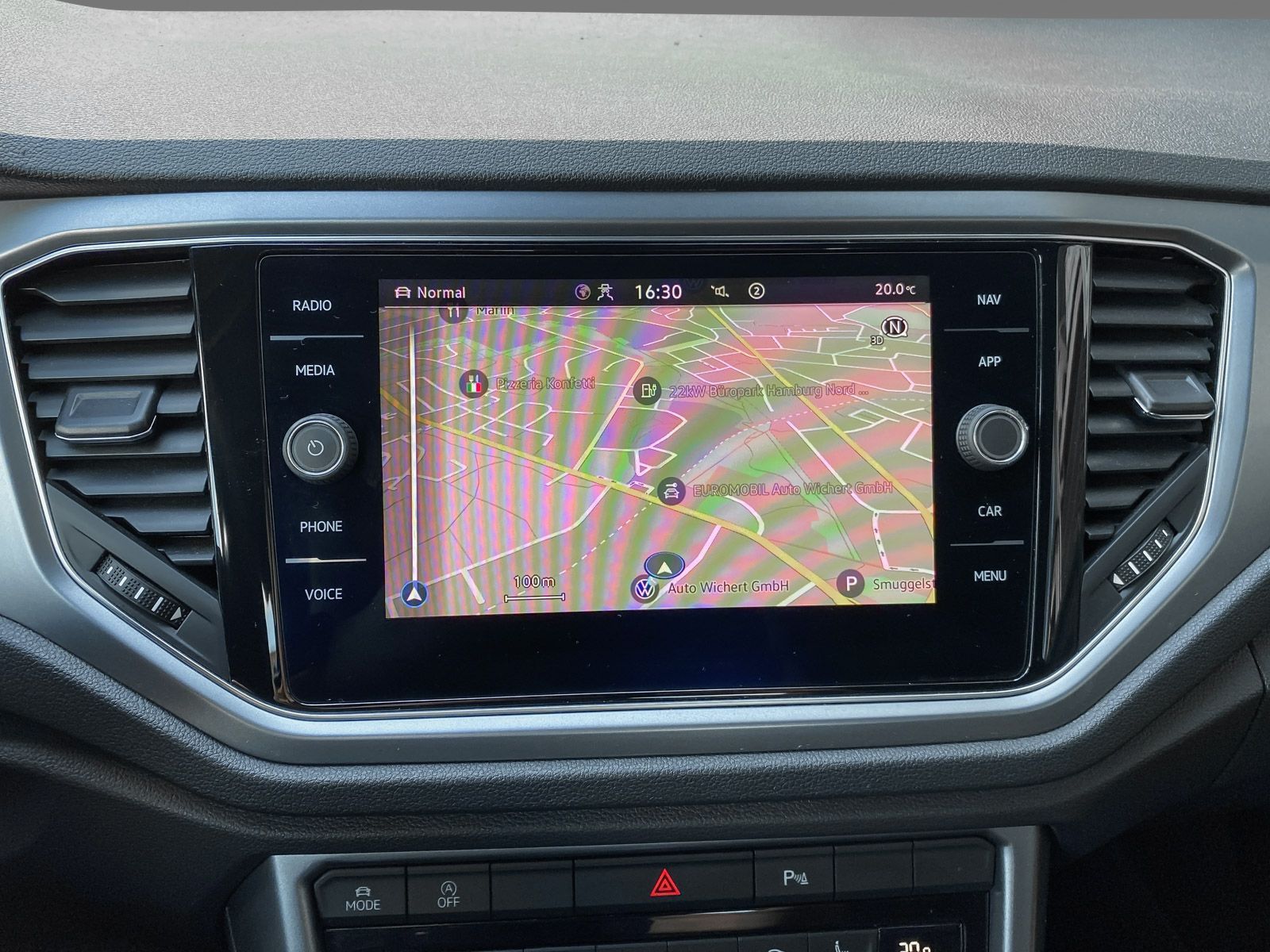 Volkswagen T-Roc 1.5 TSI Active DSG - Samsaru's Car Outlet
