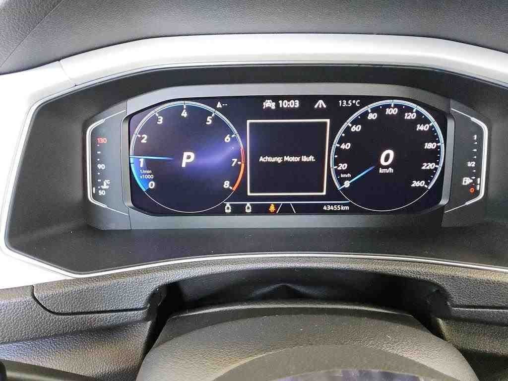 Volkswagen T-Roc 1.5 TSI R-Line - Samsaru's Car Outlet