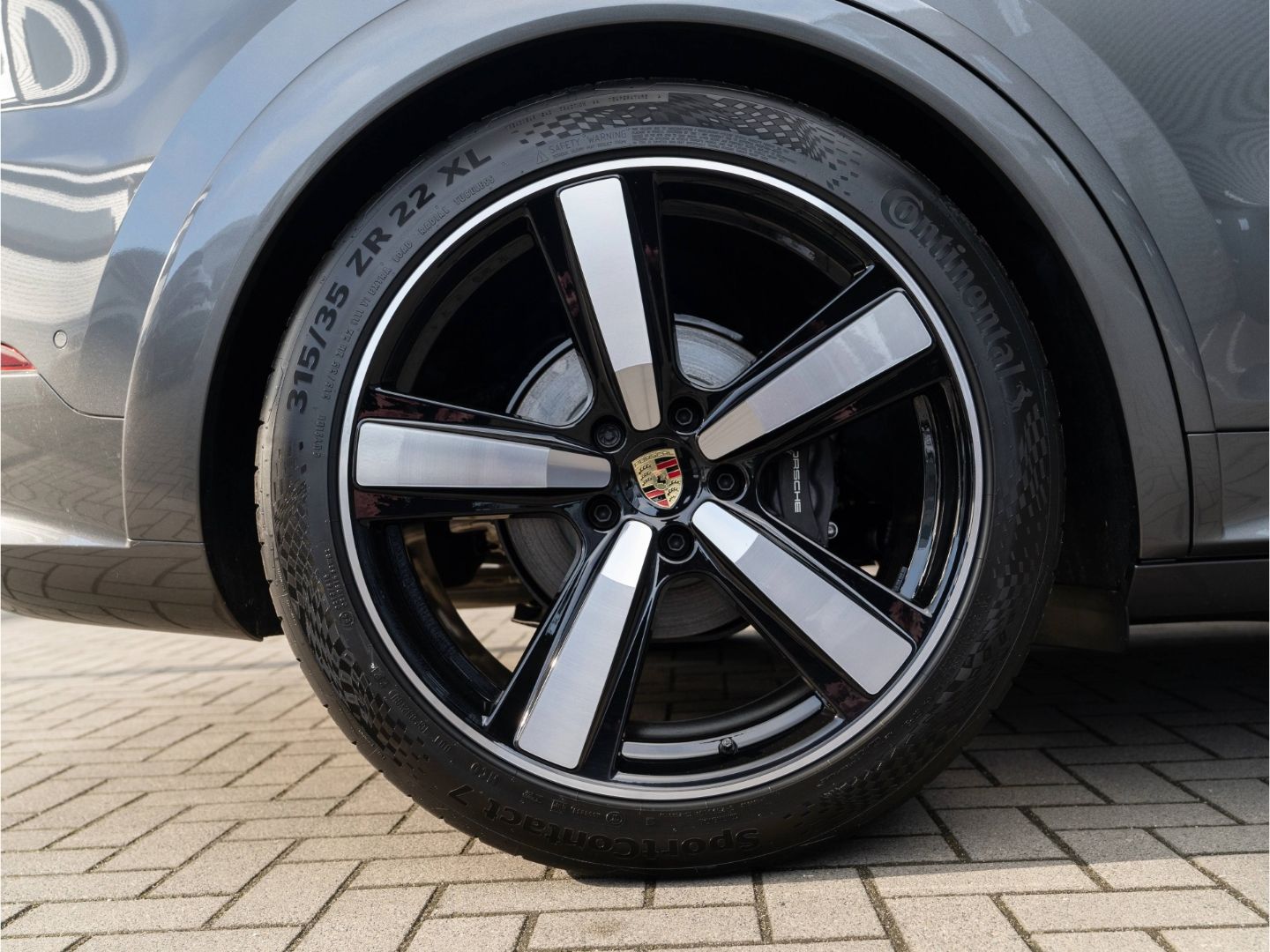 Porsche Cayenne Coupe 22'', Beifahrerdisplay, BOSE uvm.