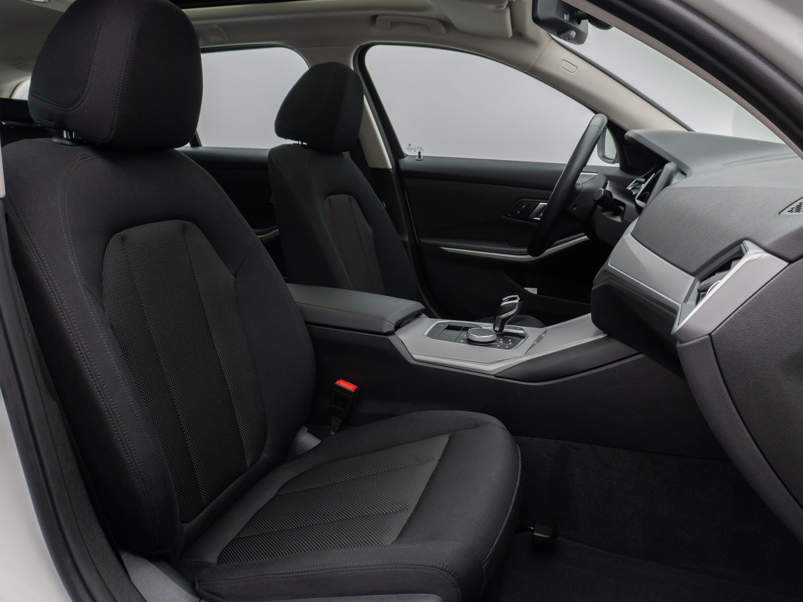 BMW 320d - Samsaru's Car Outlet