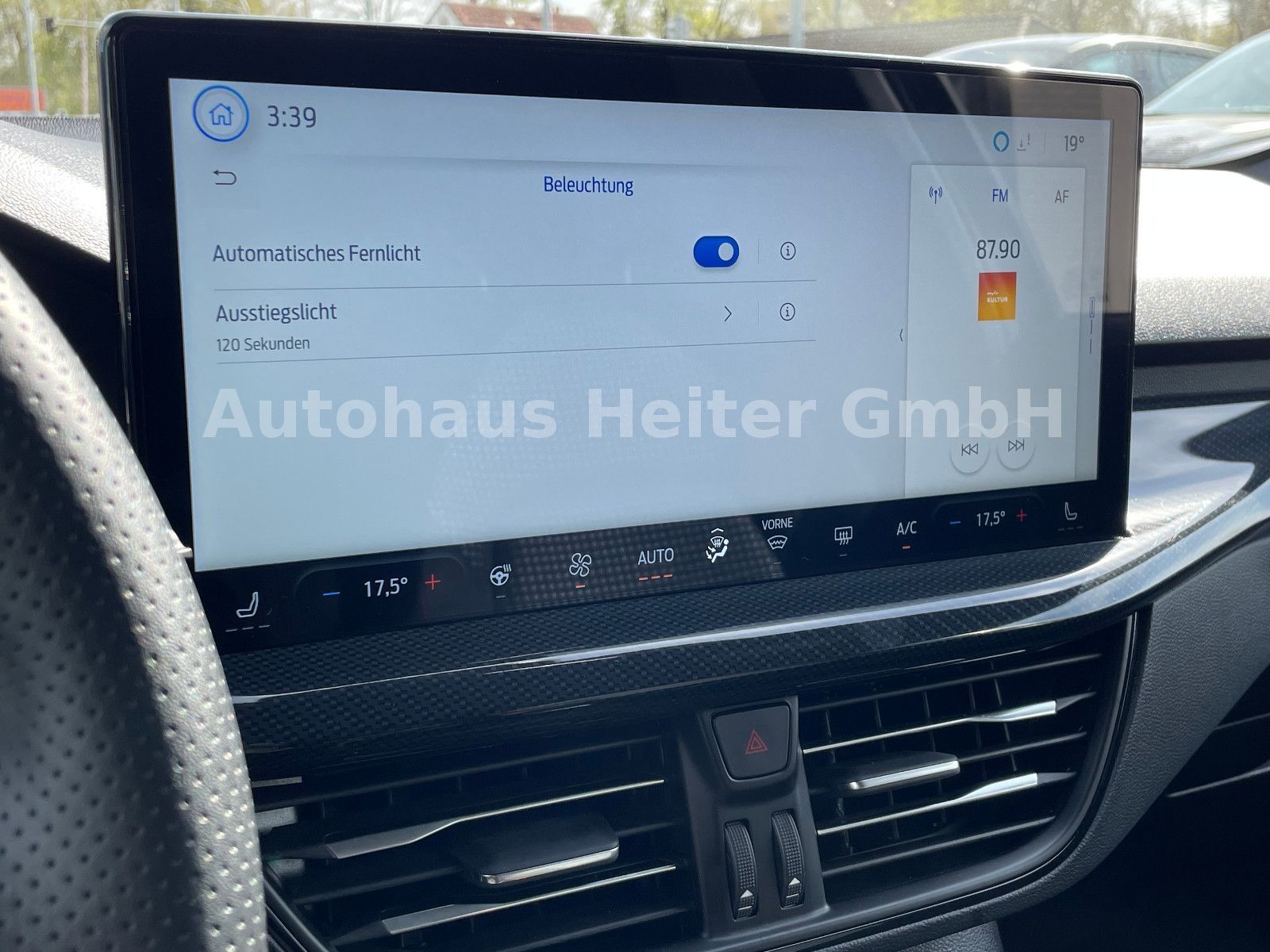 Ford Focus Automatik ST-Line X /155PS+Head-Up+ACC+AHK