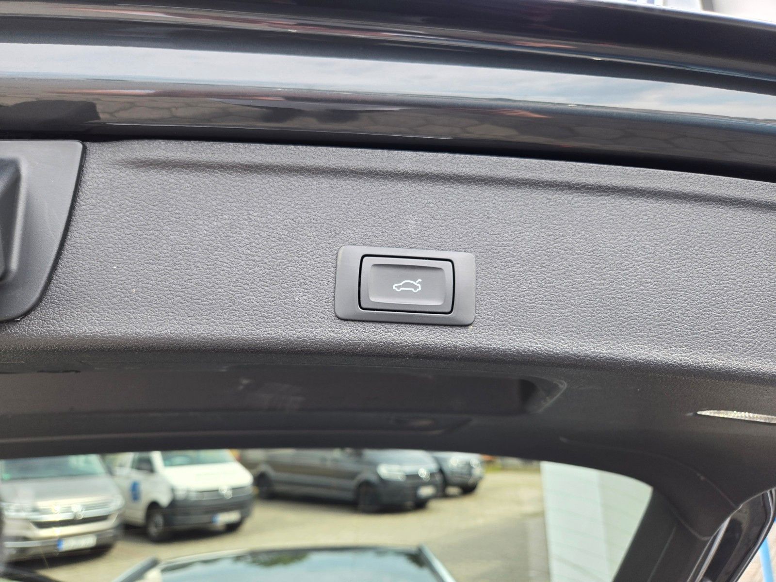 Audi A4 Avant 35 TFSI - Samsaru's Car Outlet
