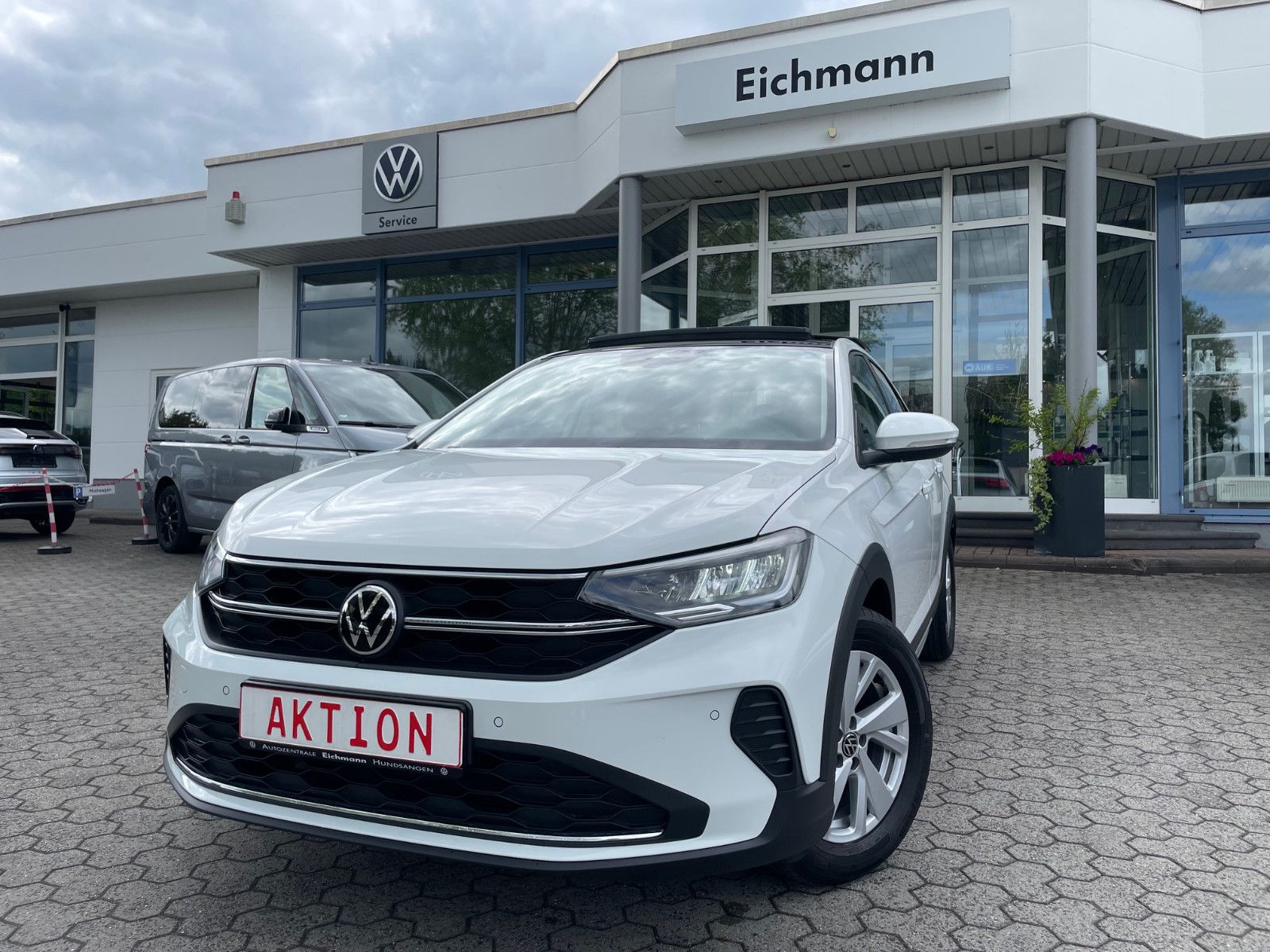 Volkswagen Taigo Life 1.0 TSI - Samsaru's Car Outlet