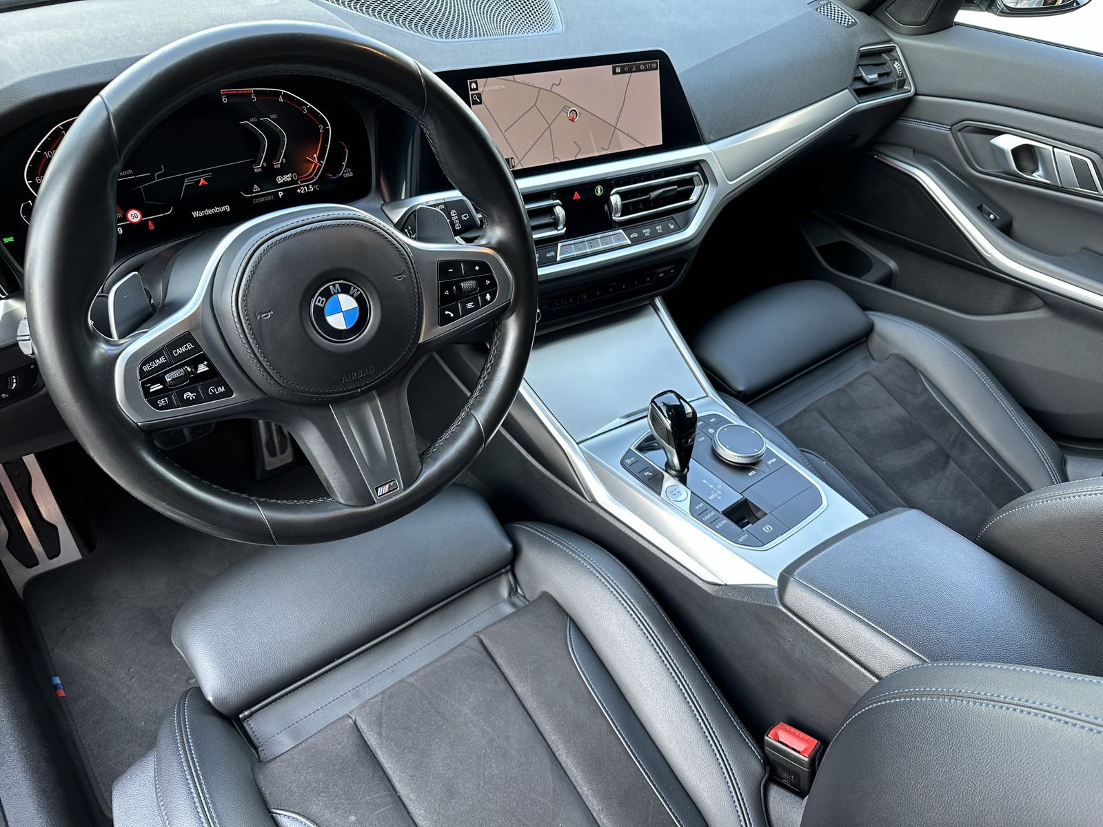 BMW 320d Touring M-Sport - Samsaru's Car Outlet