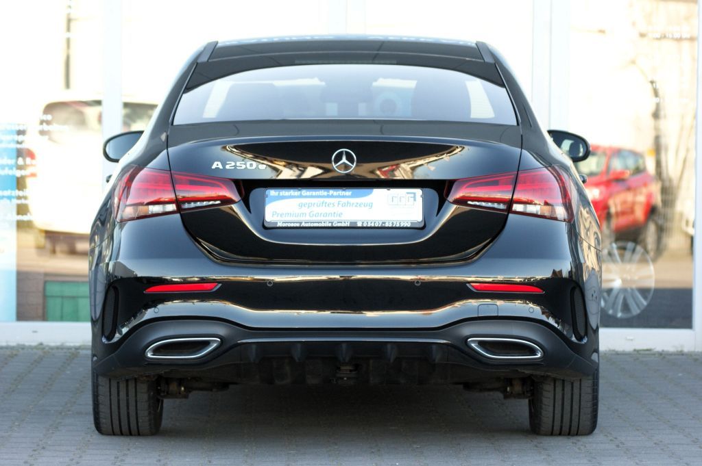 Mercedes-Benz A 250 e 8G-DCT AMG Line - Samsaru's Car Outlet