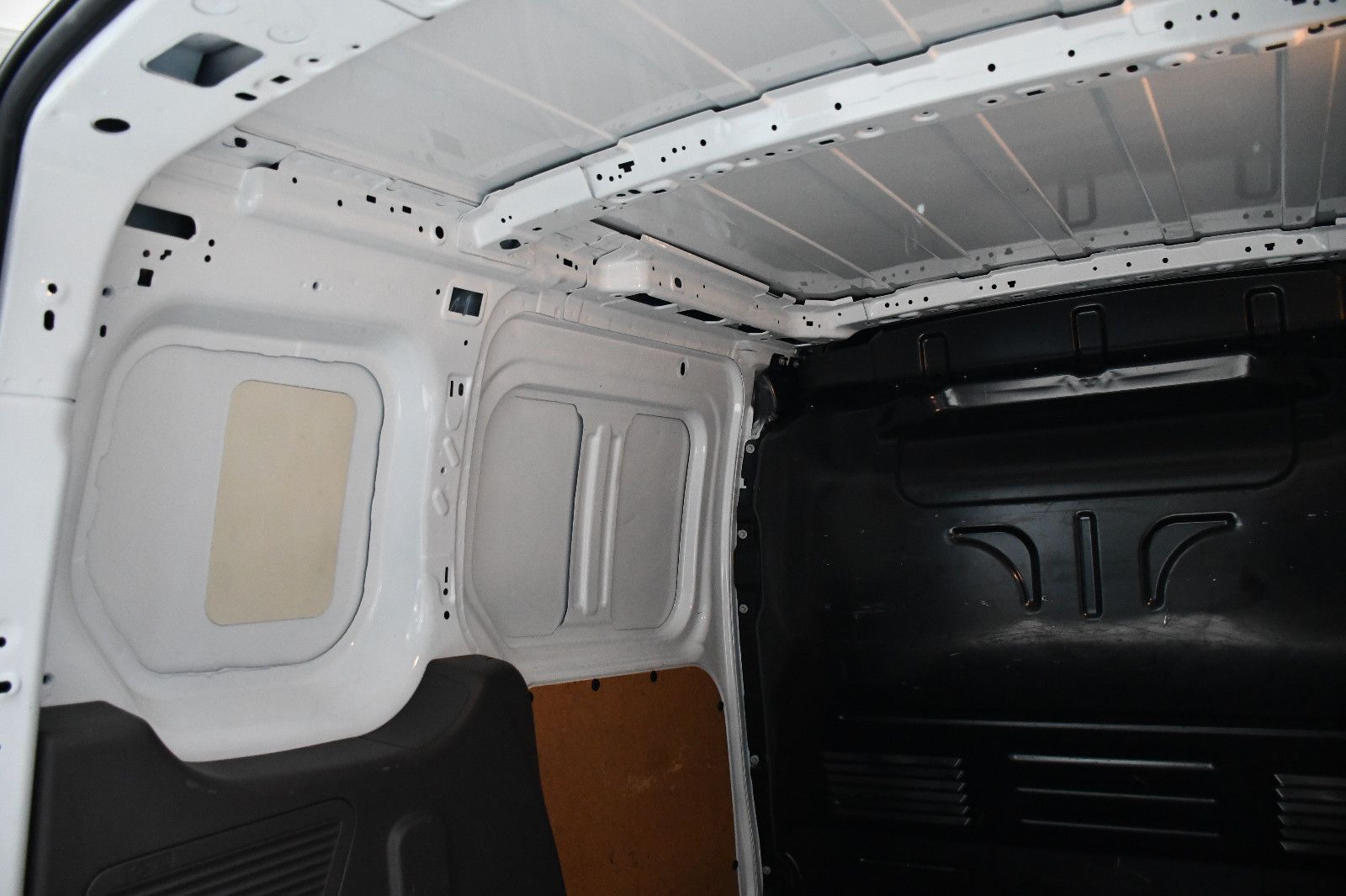Ford Transit Connect Kasten Trend - Samsaru's Car Outlet