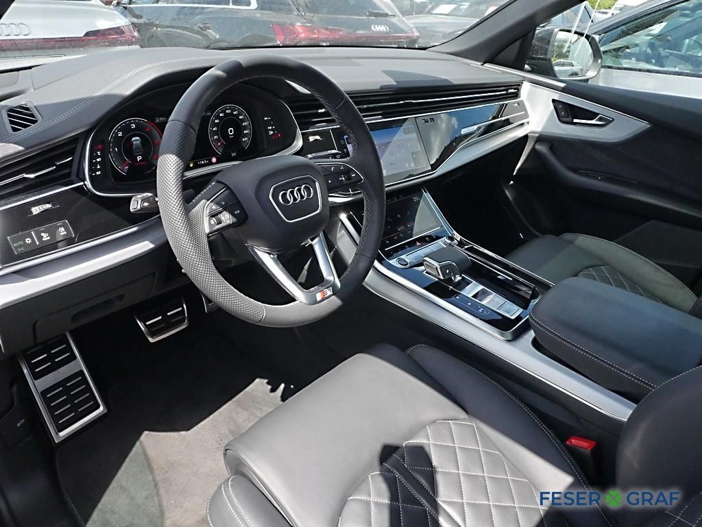 Audi Q8 50 TDI quattro S line - Samsaru's Car Outlet