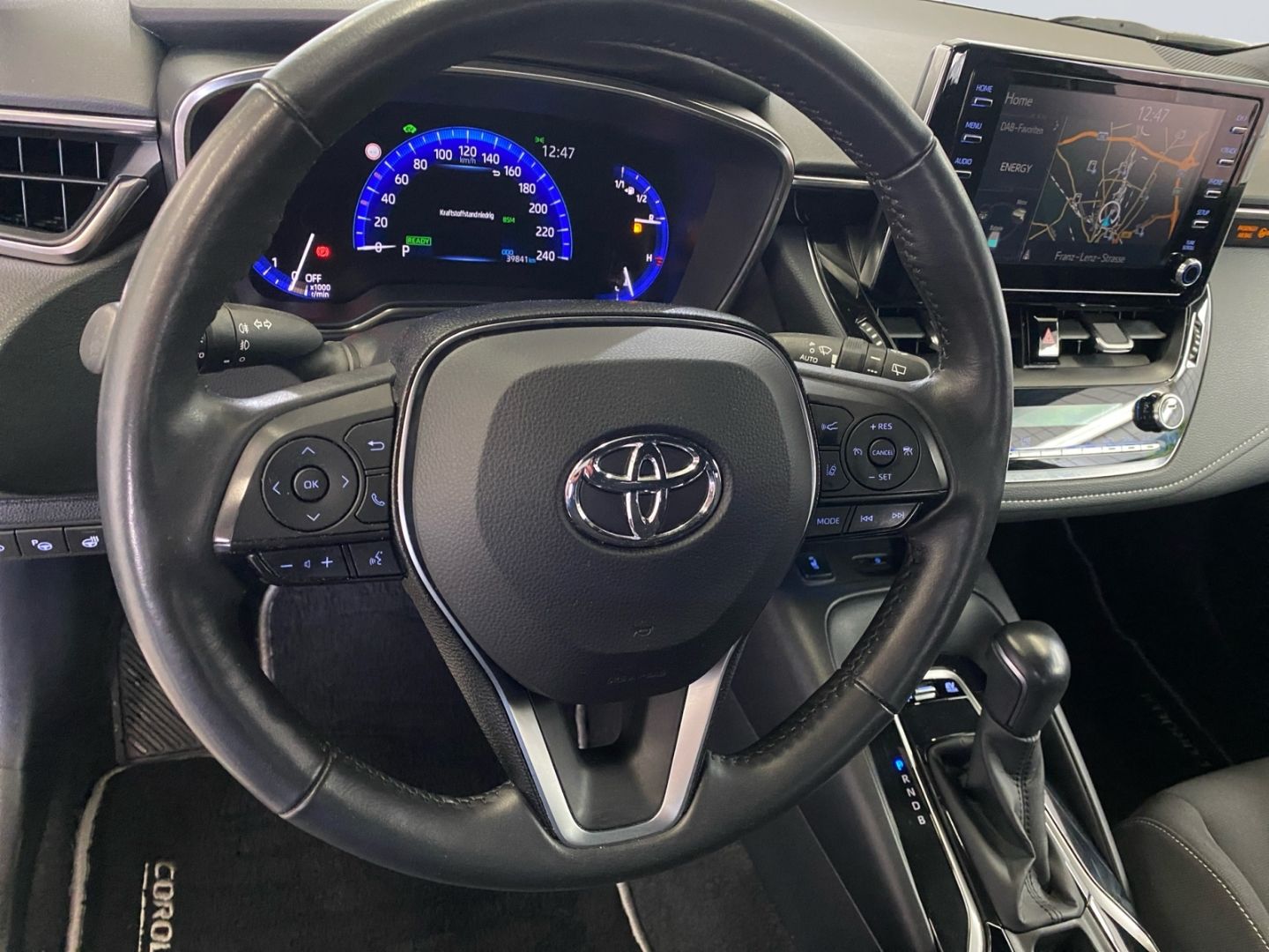 Toyota Corolla 1.8 Hybrid TS - Samsaru's Car Outlet