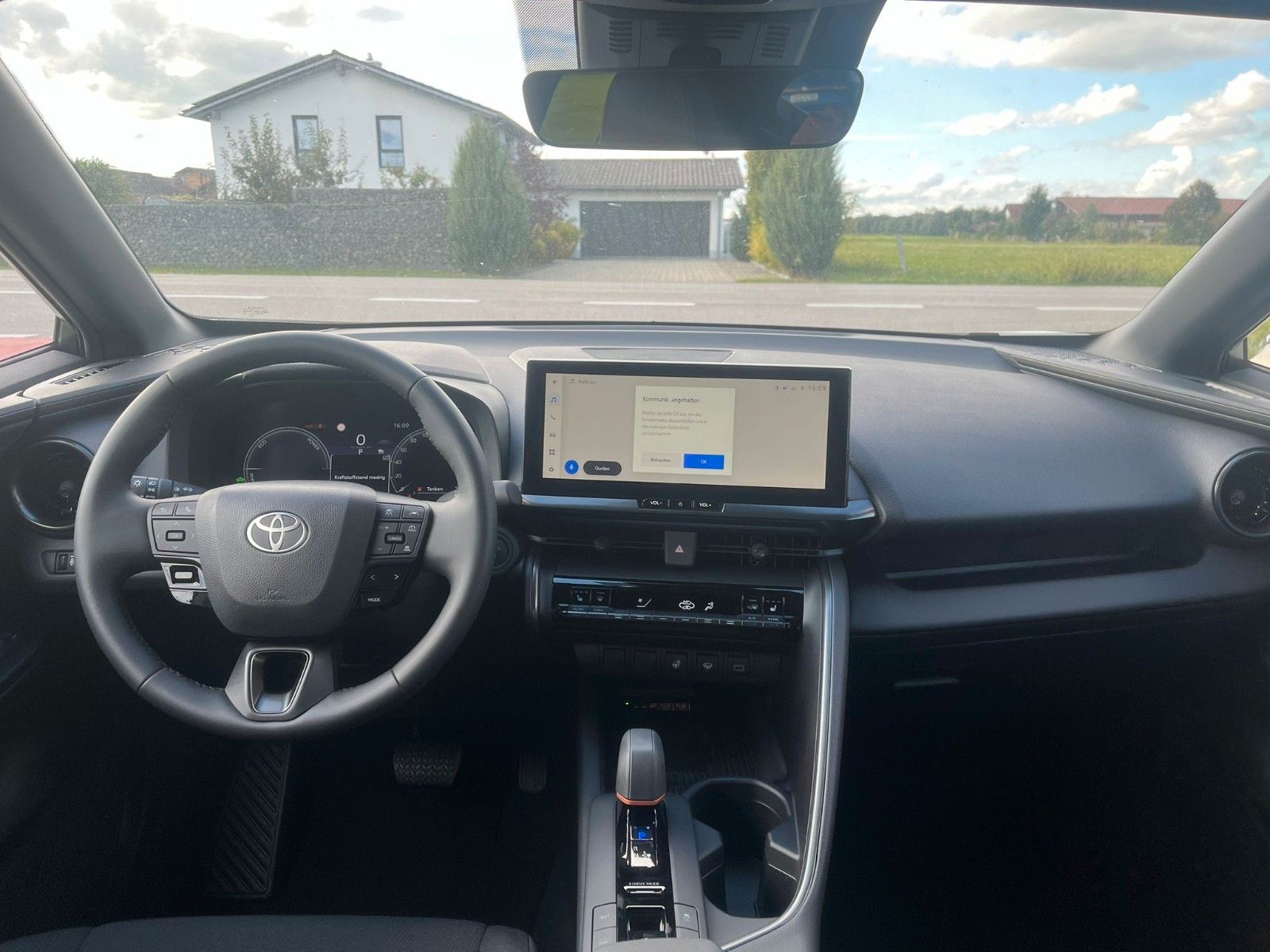 Toyota C-HR Plug-In Hybrid Teamplayer + Technik Paket