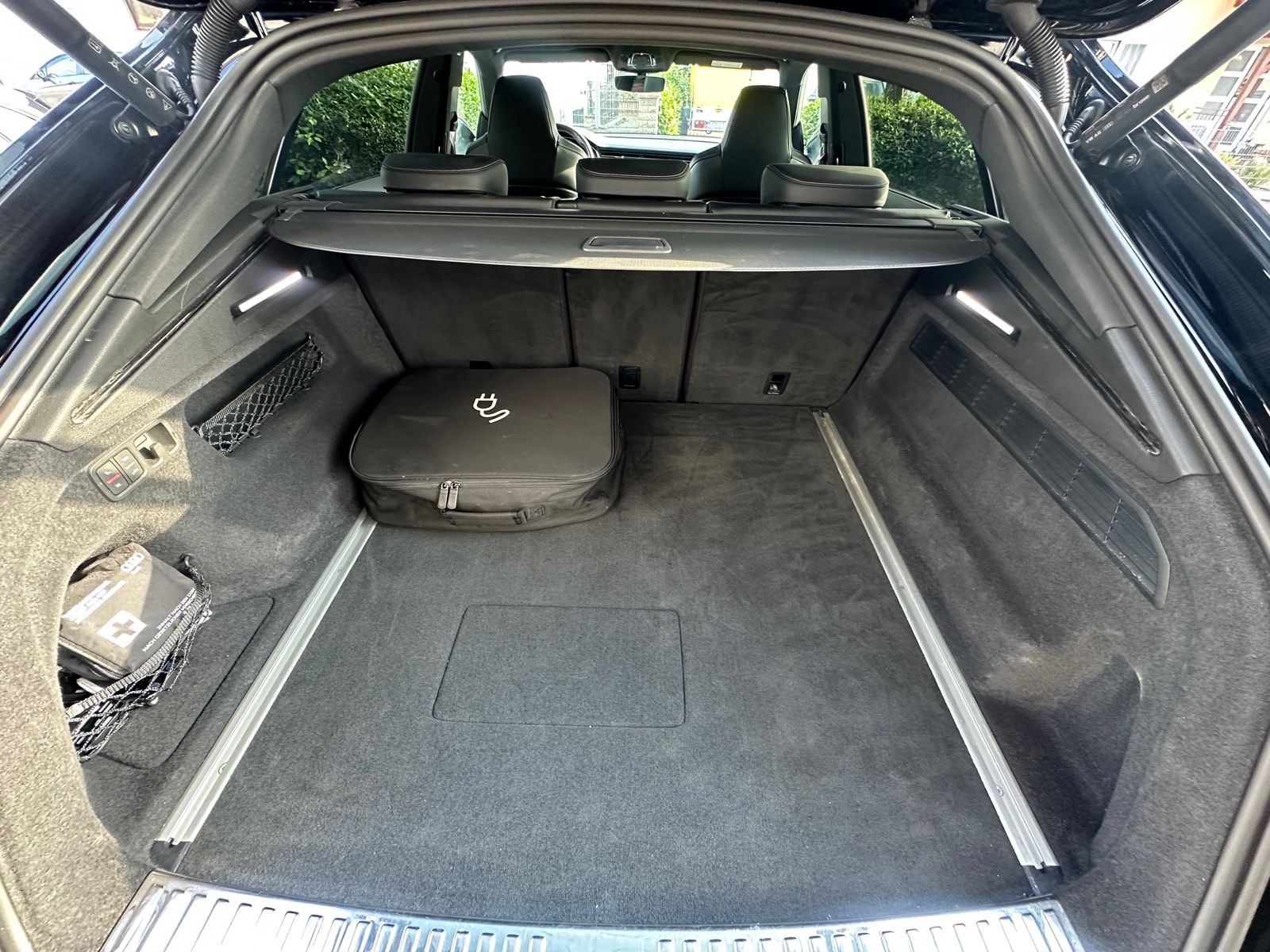 Audi Q8 55 TFSIe*S-LINE*B&O*360*SOFT-CLOSE*AHK*VIRTUE