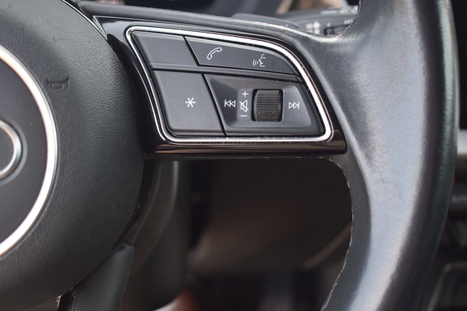 Audi A3 Sportback 30 TDI advanced Automatik/AHK