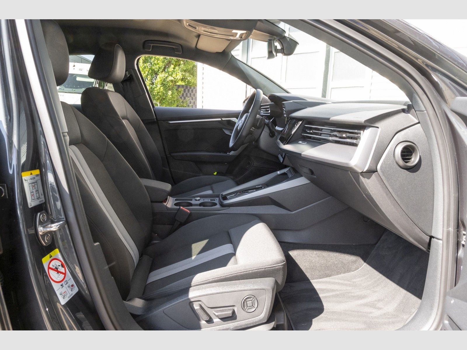 Audi A3 Sportback 35 TFSI S tronic Business* - Samsaru's Car Outlet