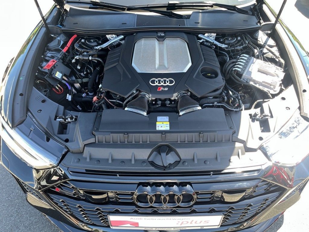 Audi RS6 Avant 4.0 TFSI quattro Navi Pano 22" AHK Spo