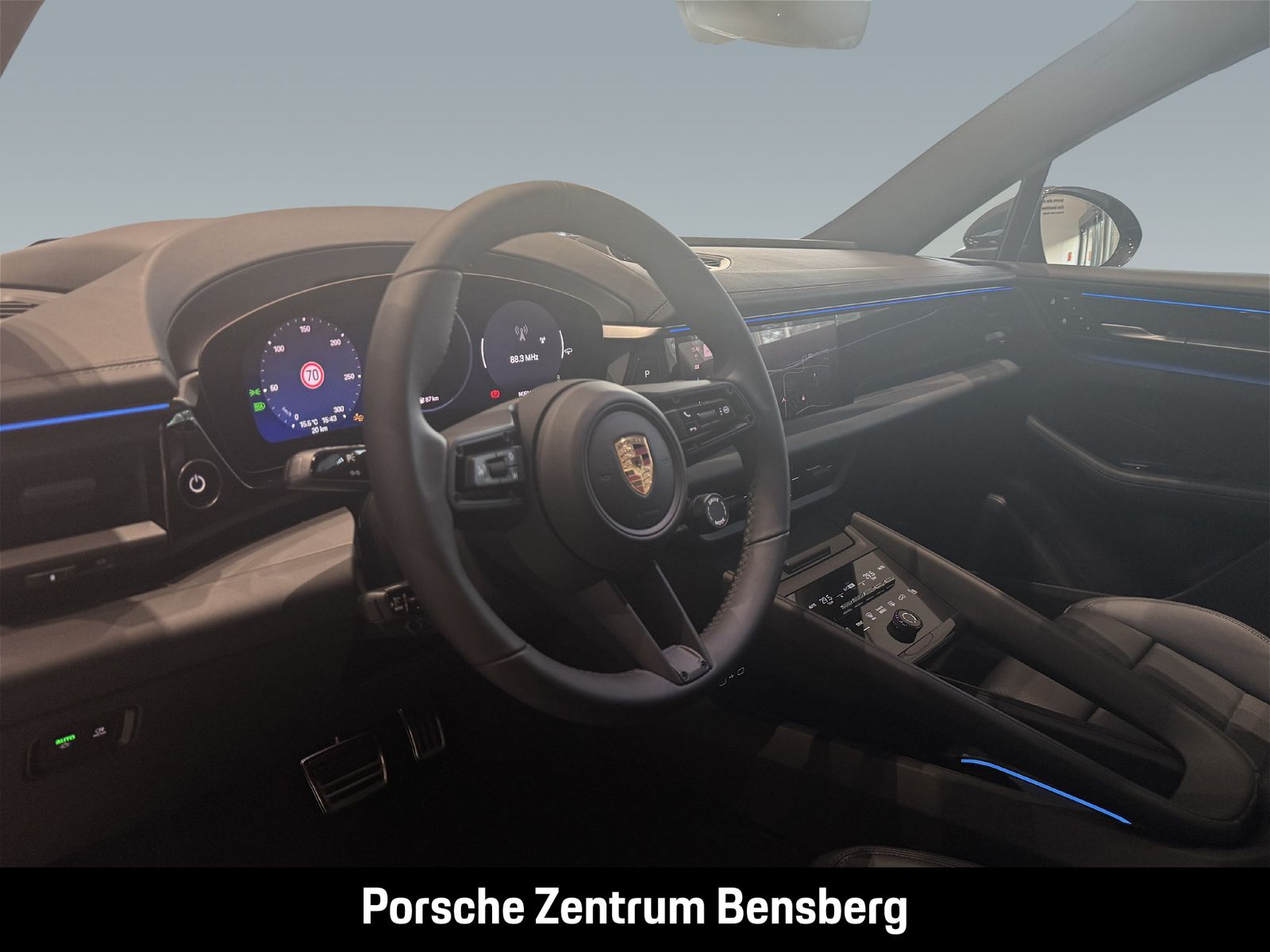 Porsche Macan 4S Electric