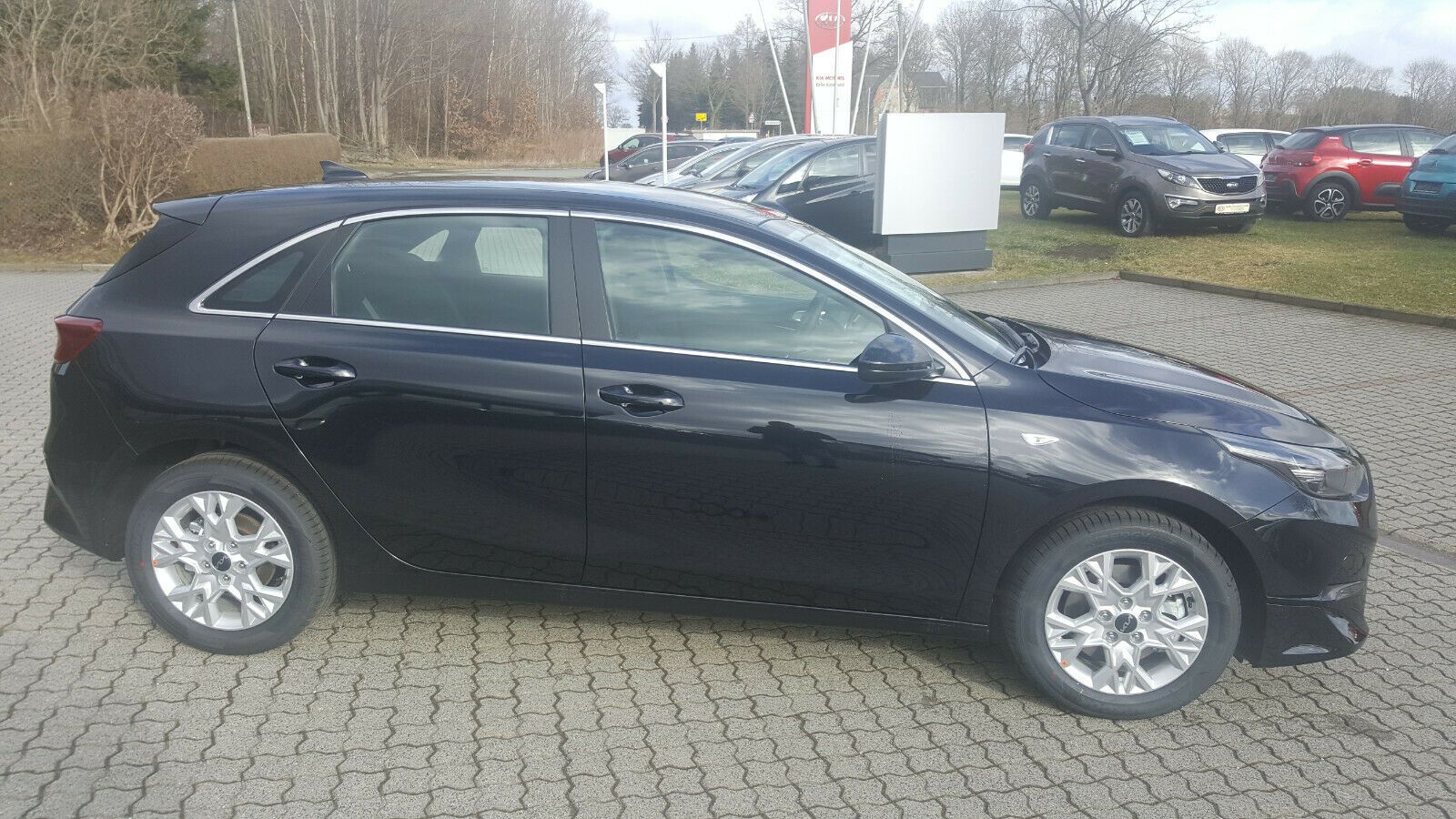 Kia Ceed 1.5 T-GDI JBL Sound Edition - Samsaru's Car Outlet
