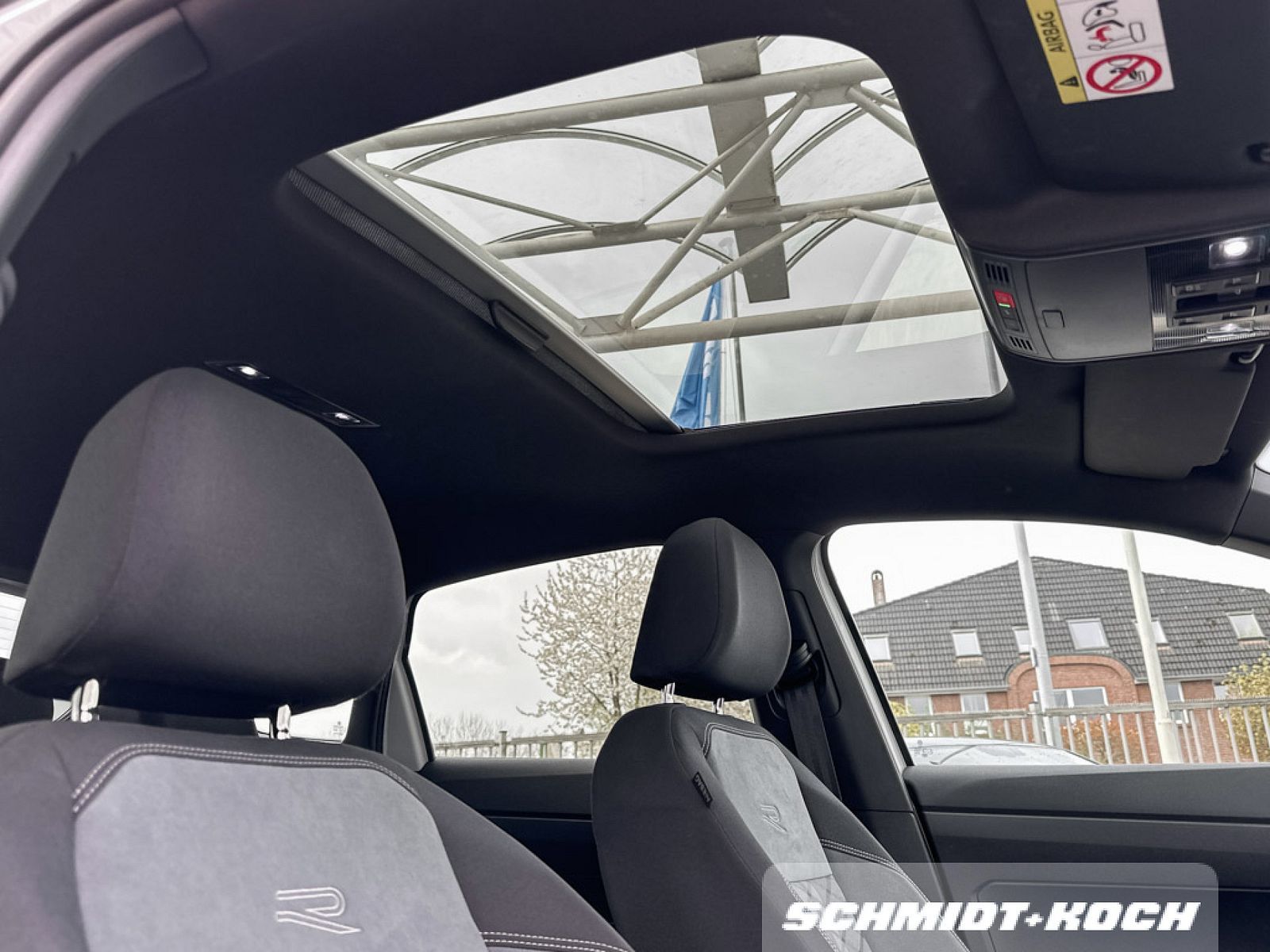 Volkswagen Taigo 1.0 TSI DSG R-Line - Samsaru's Car Outlet
