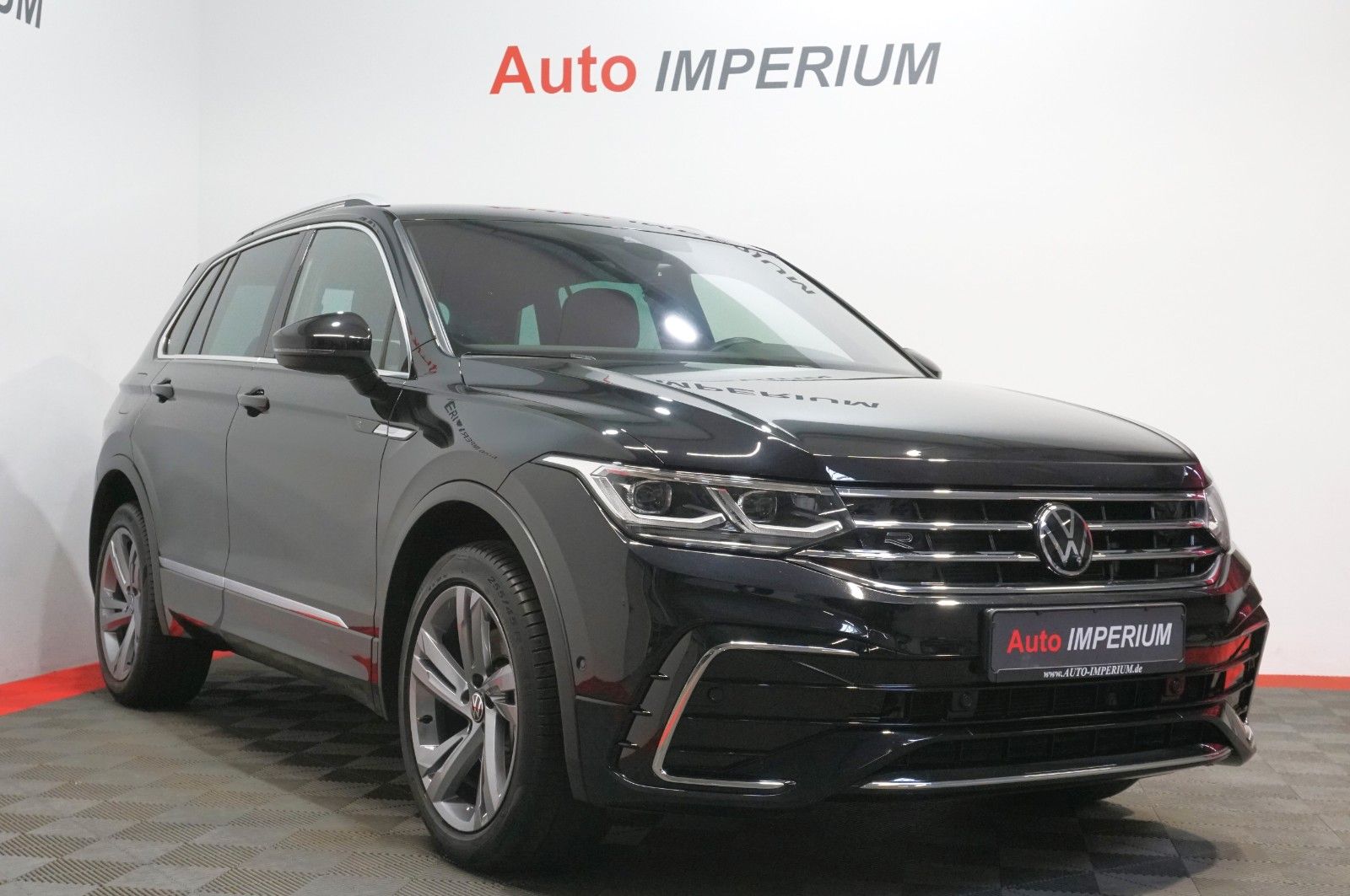 Volkswagen Tiguan R-Line 4Motion 2.0 TDI*IQ.Light*AHK*RfK