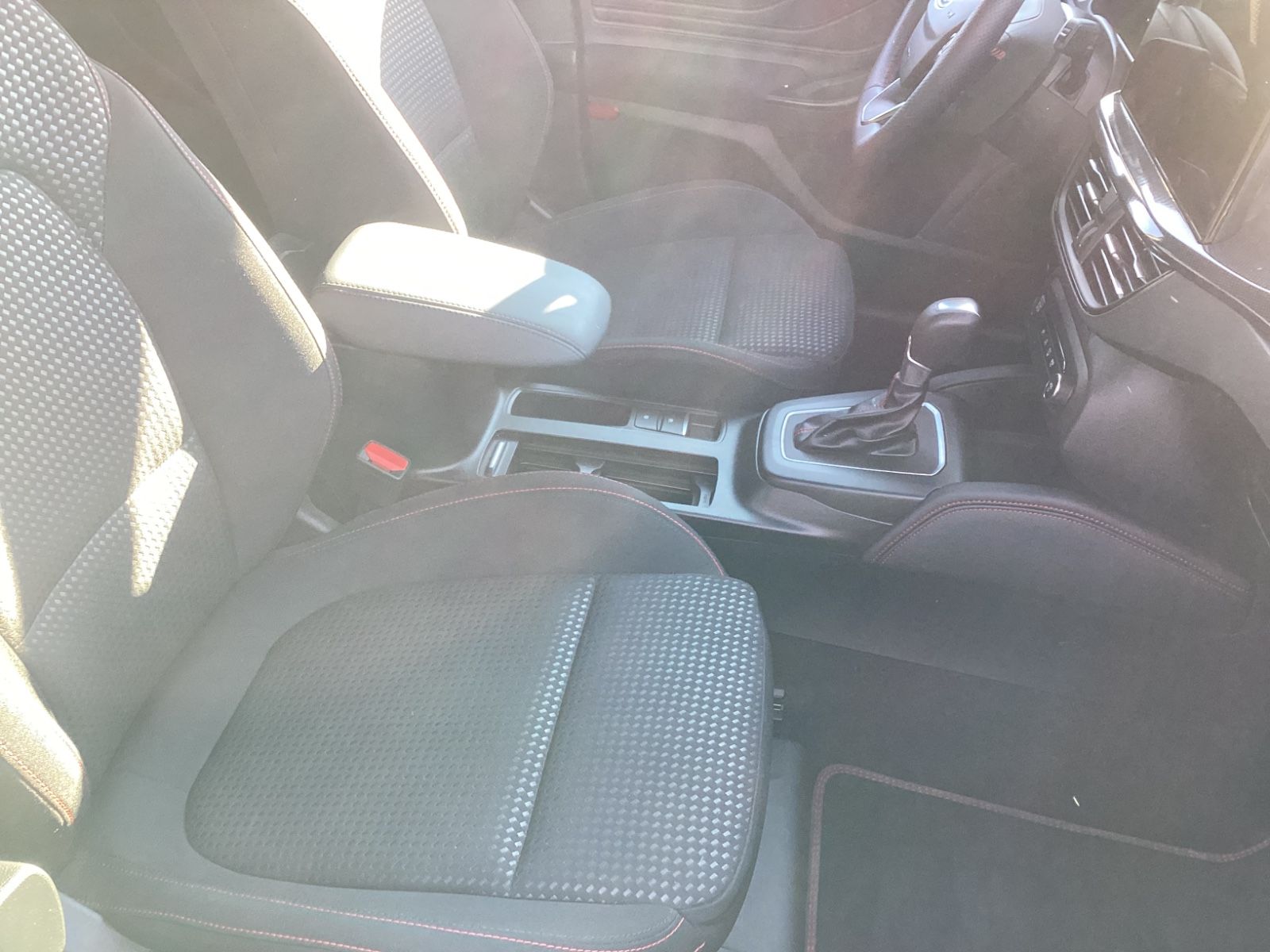 Ford Focus Turnier ST-Line X, AHK / ACC / WinterP./