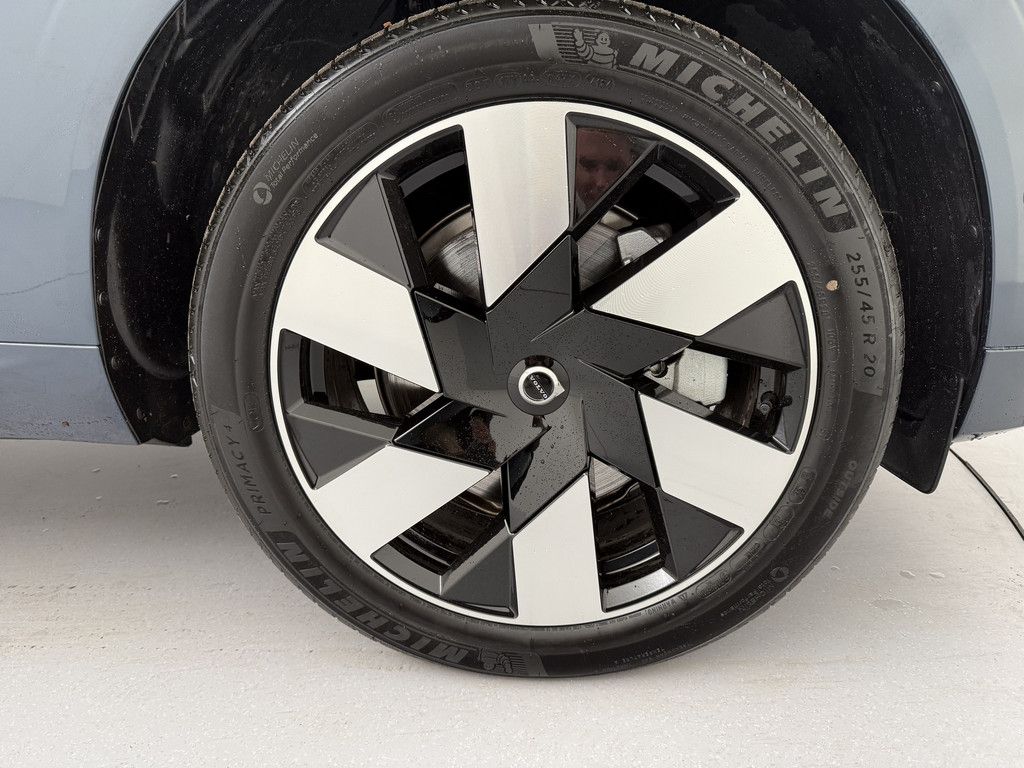 Volvo XC60 T6 Plus Dark Recharge Plug-In Hybrid AWD