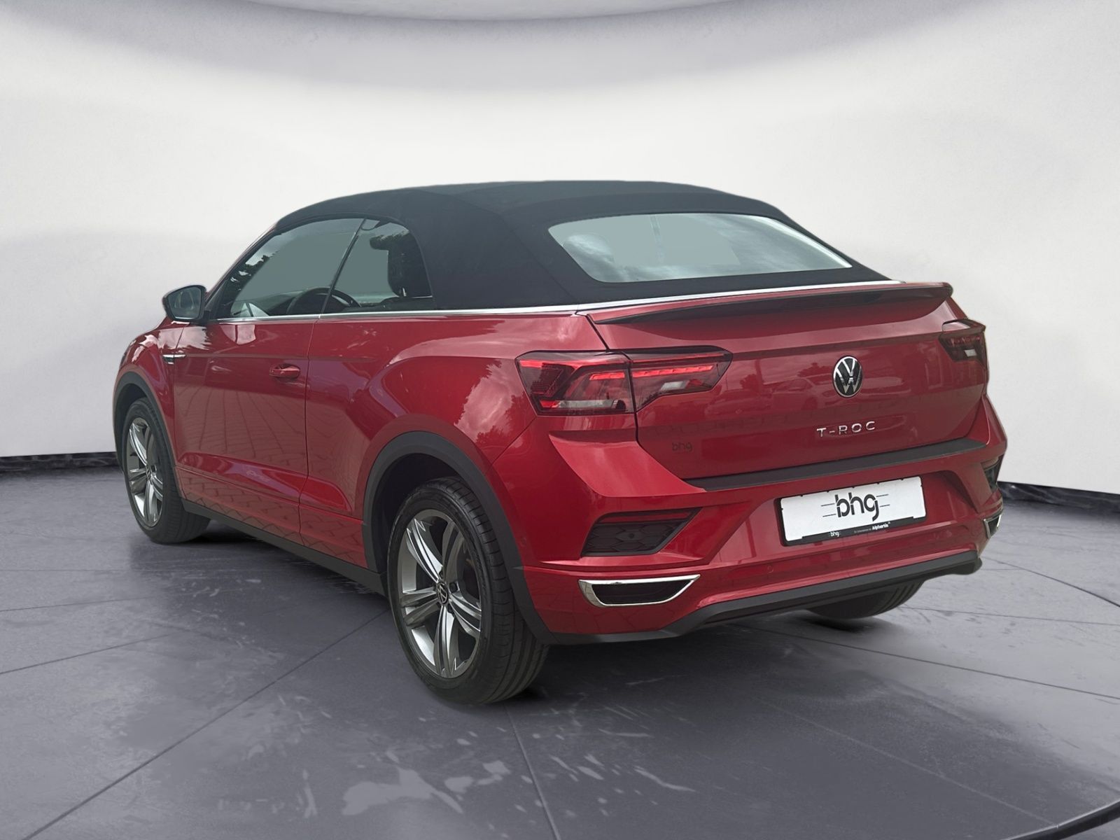 Volkswagen T-Roc R-Line - Samsaru's Car Outlet