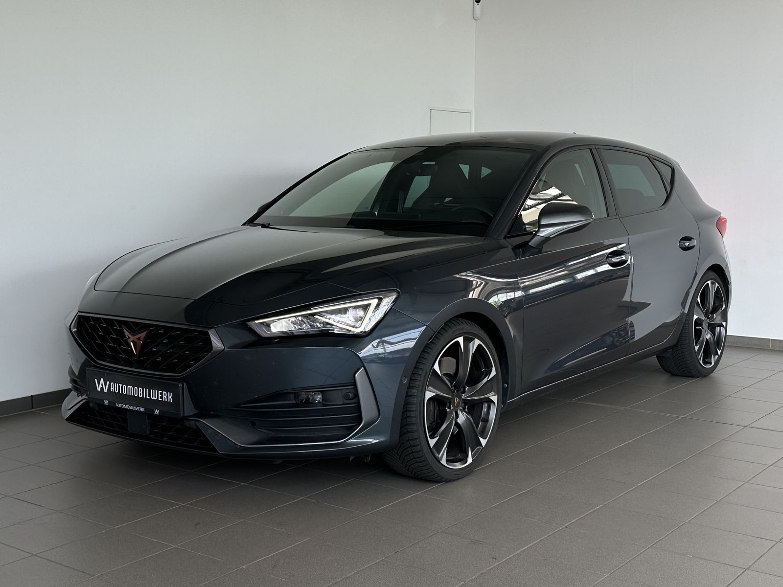 Cupra Leon VZ 2.0 TSI - Samsaru's Car Outlet