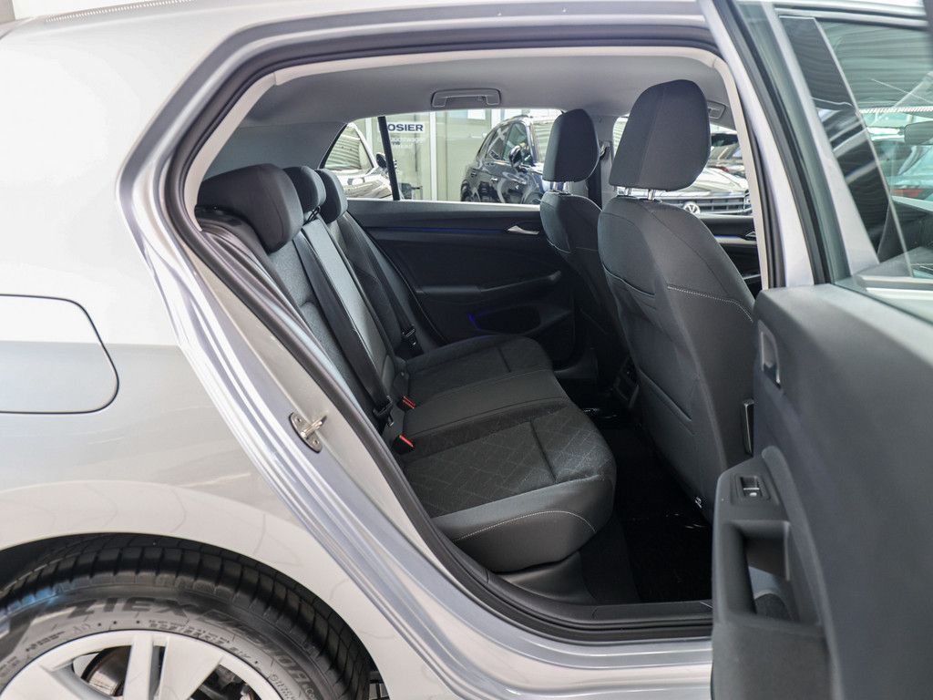 Volkswagen Golf VIII Life 1.0 l TSI - Samsaru's Car Outlet